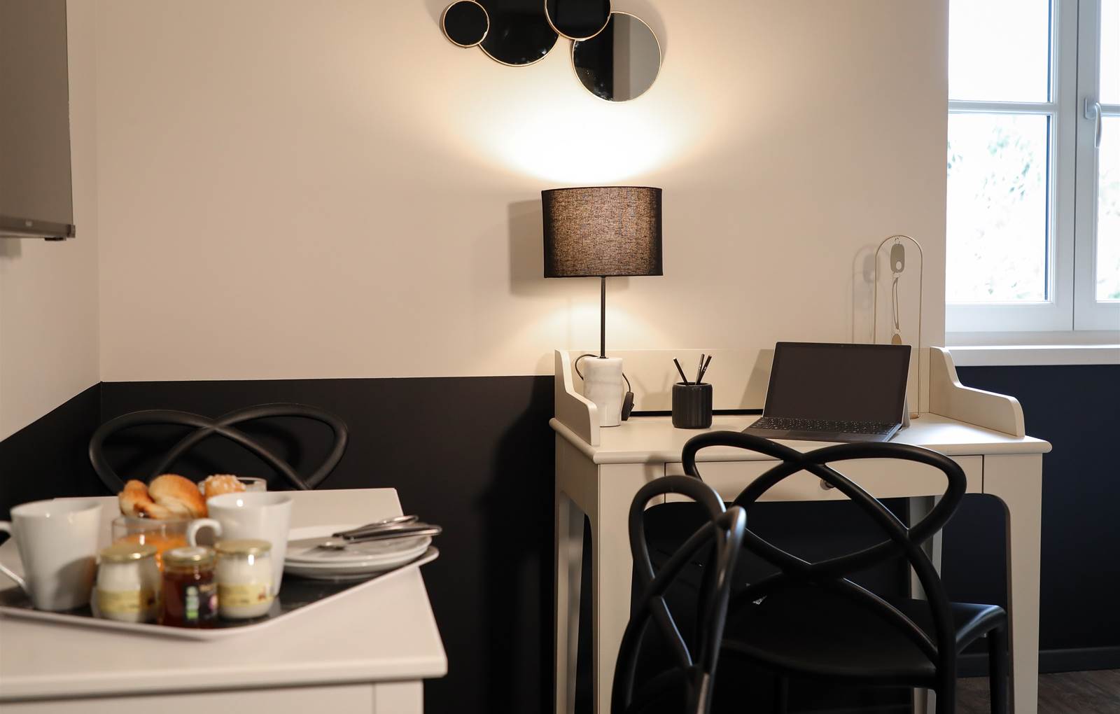 APPART HOTEL  (126)-carousel