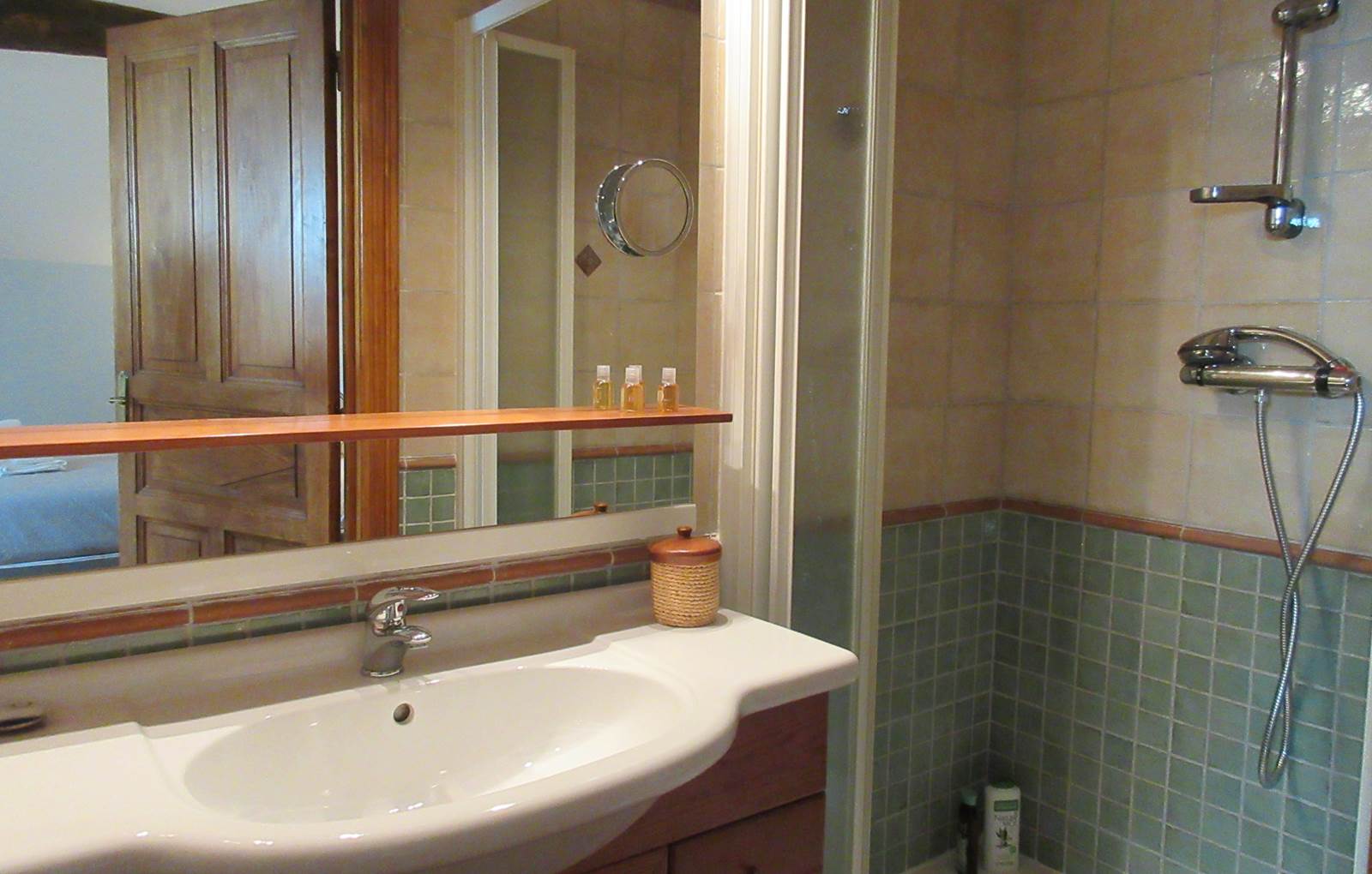 Domaine les Garrigues Salle de bain Kayamb-carousel