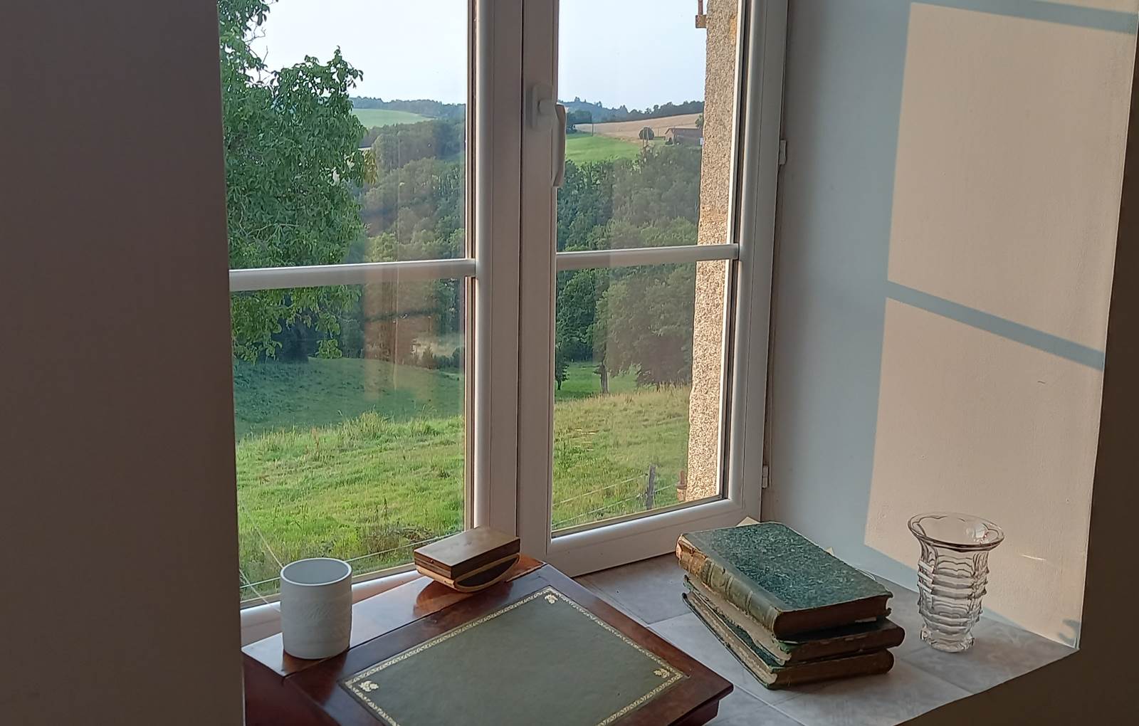 Vue sur la campagne, Maison d’hôtes la Babinerie,  Saint Léonard de Noblat, Haute Vienne, Nouvelle Aquitaine,-carousel