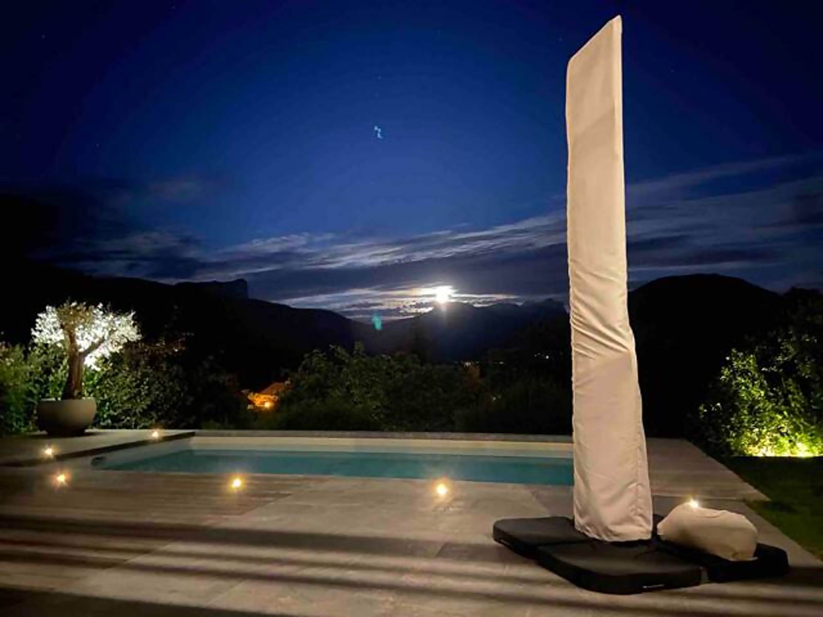 38-La villa horizon-vue exterieurnuit