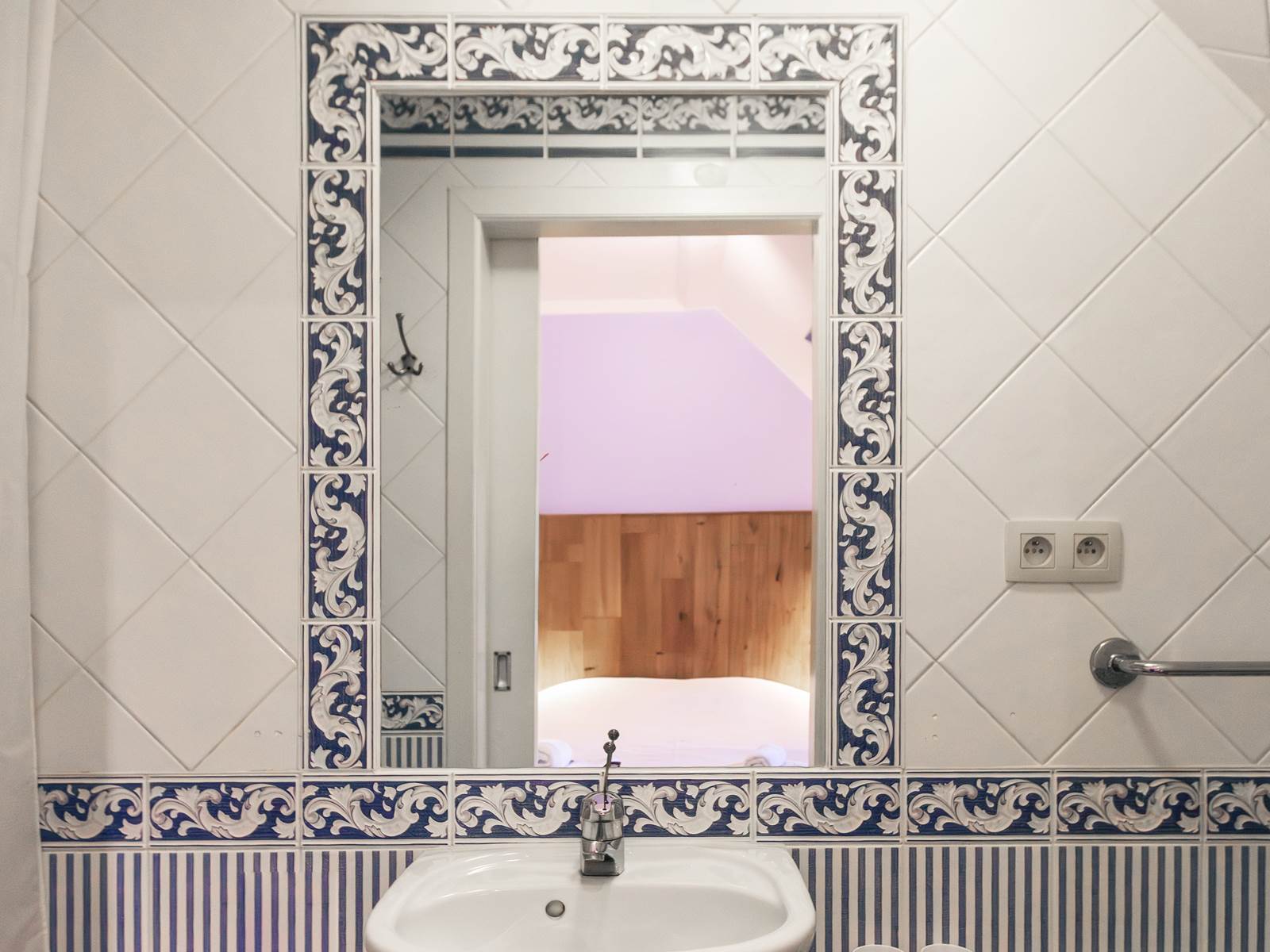 Salle de douche RAISIN