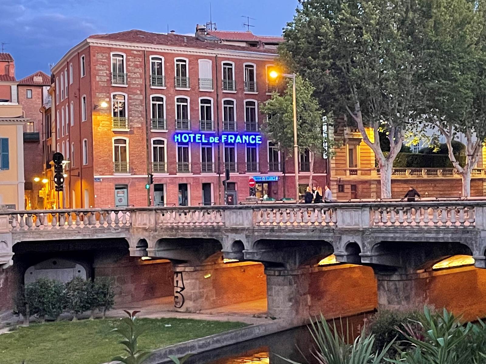 façadenuit2-carousel