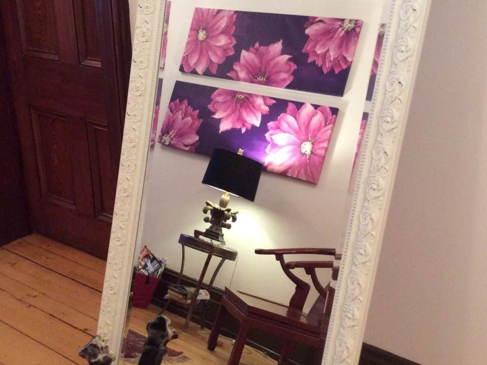 L'accès aux chambres par le salon convivial-carousel