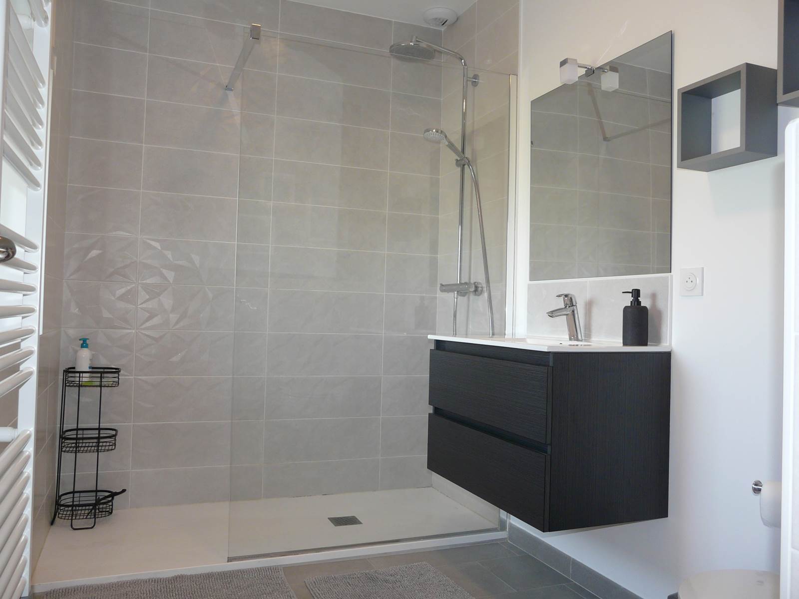 Chambre Merrien - Salle d'eau-carousel