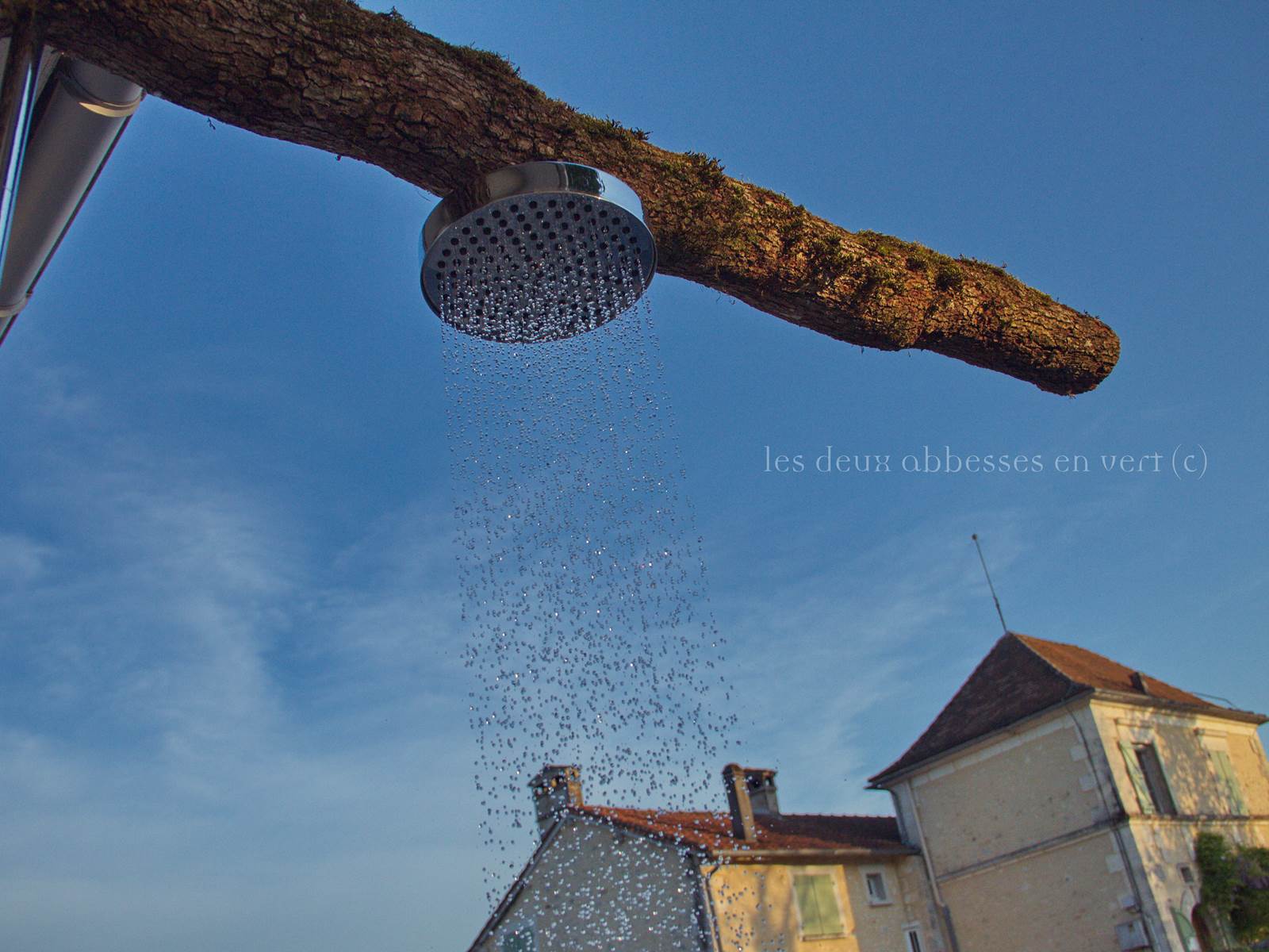 Douche chaude la Piscine