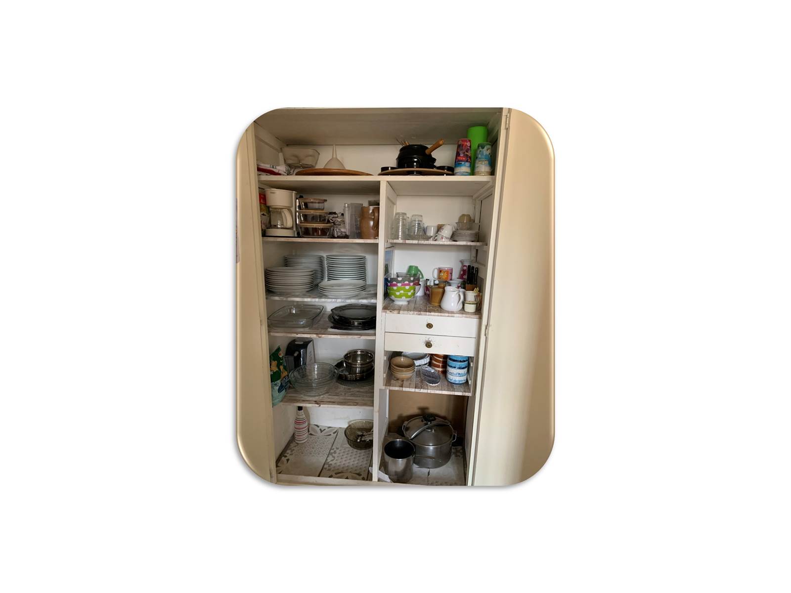 Cuisine Couloir fond blanc