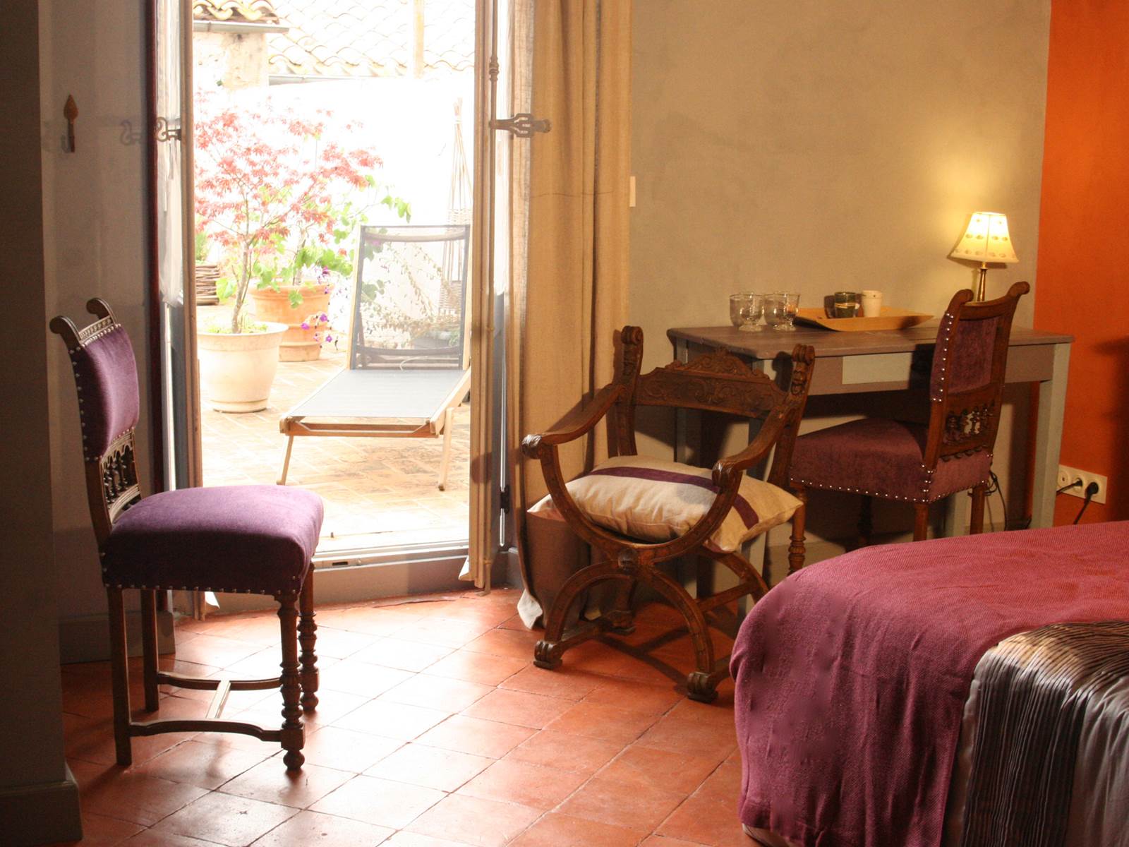 Chambre Esclarmonde de Foix - vue sur la terrasse privative