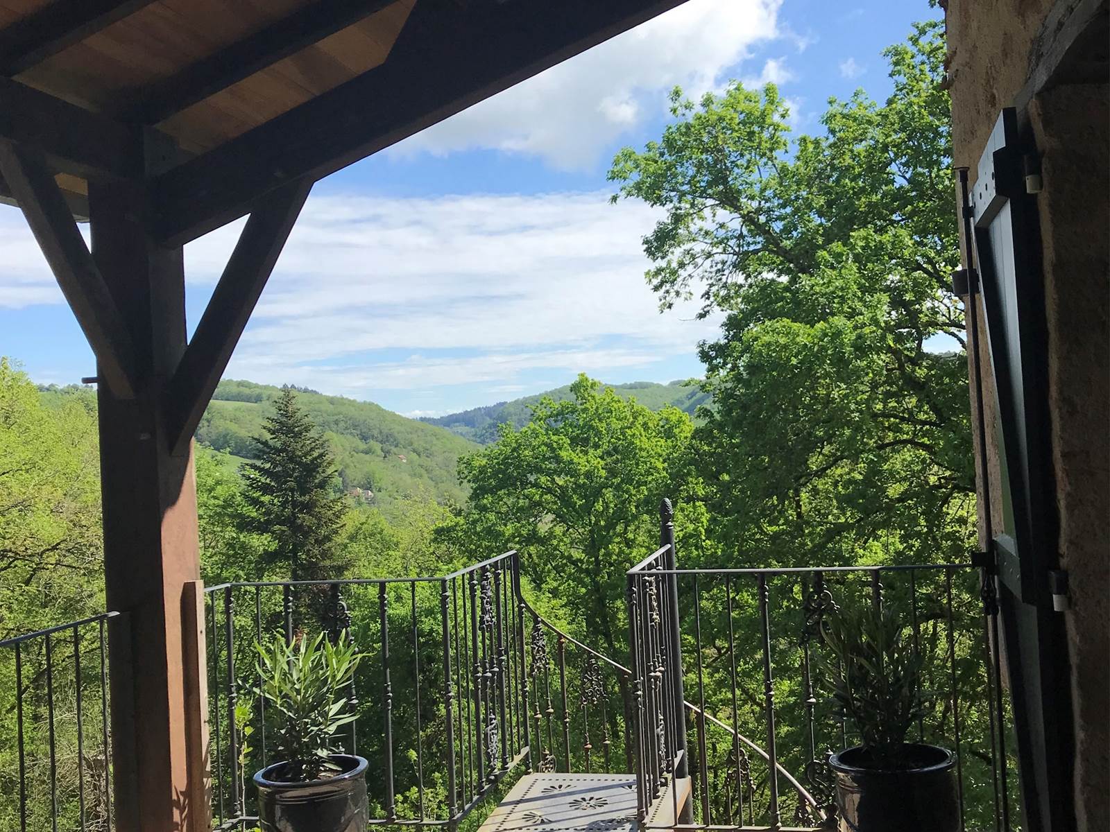 l'escalier vers les chambres du 1er étage