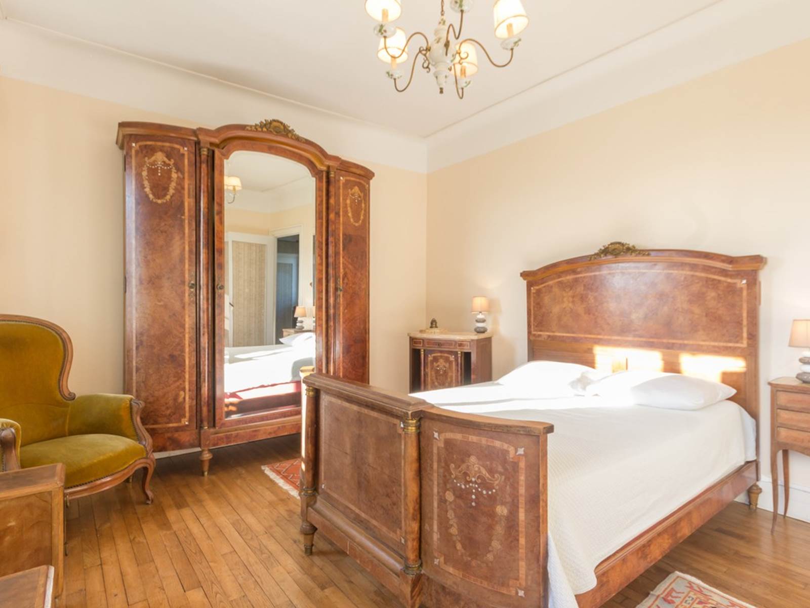 chambre n°1 avec 1 lit de 140