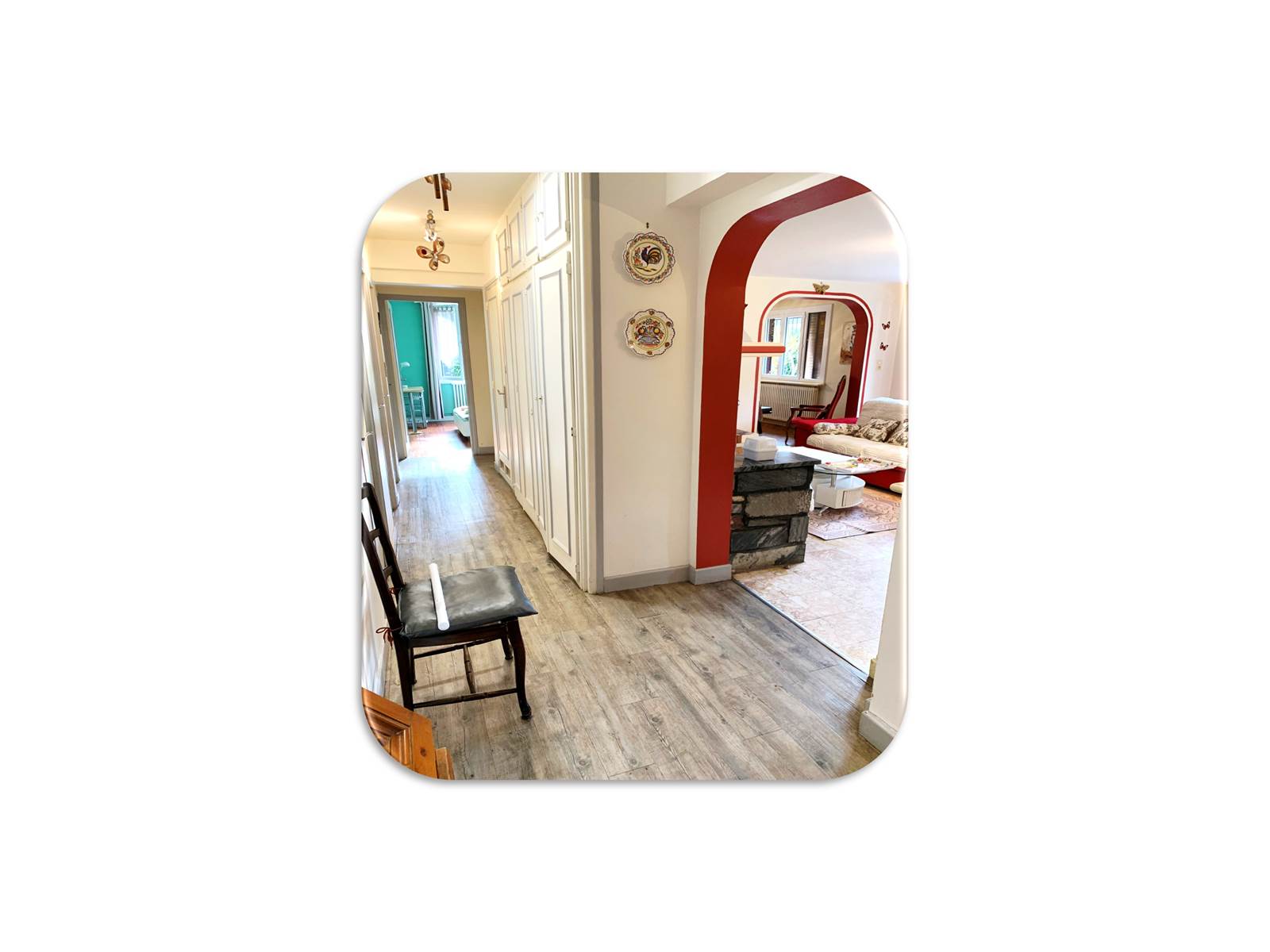 Entrée fond blanc