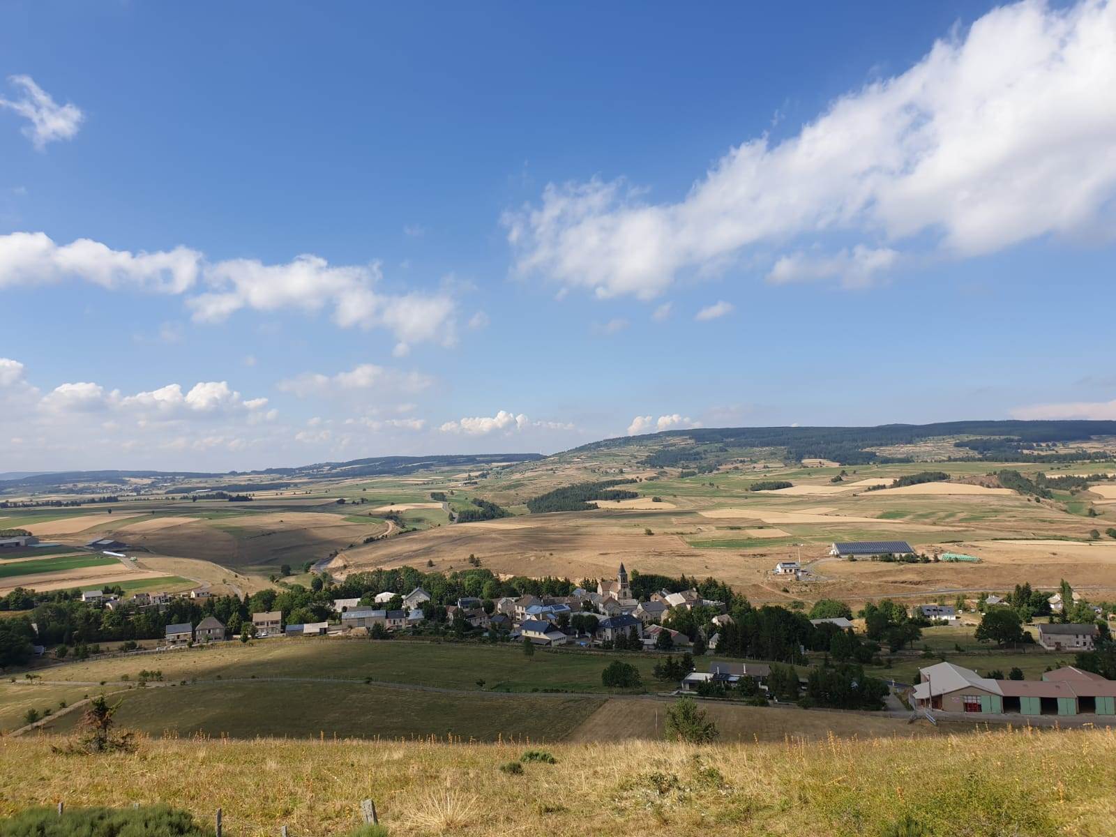BELVEZET VILLAGE
