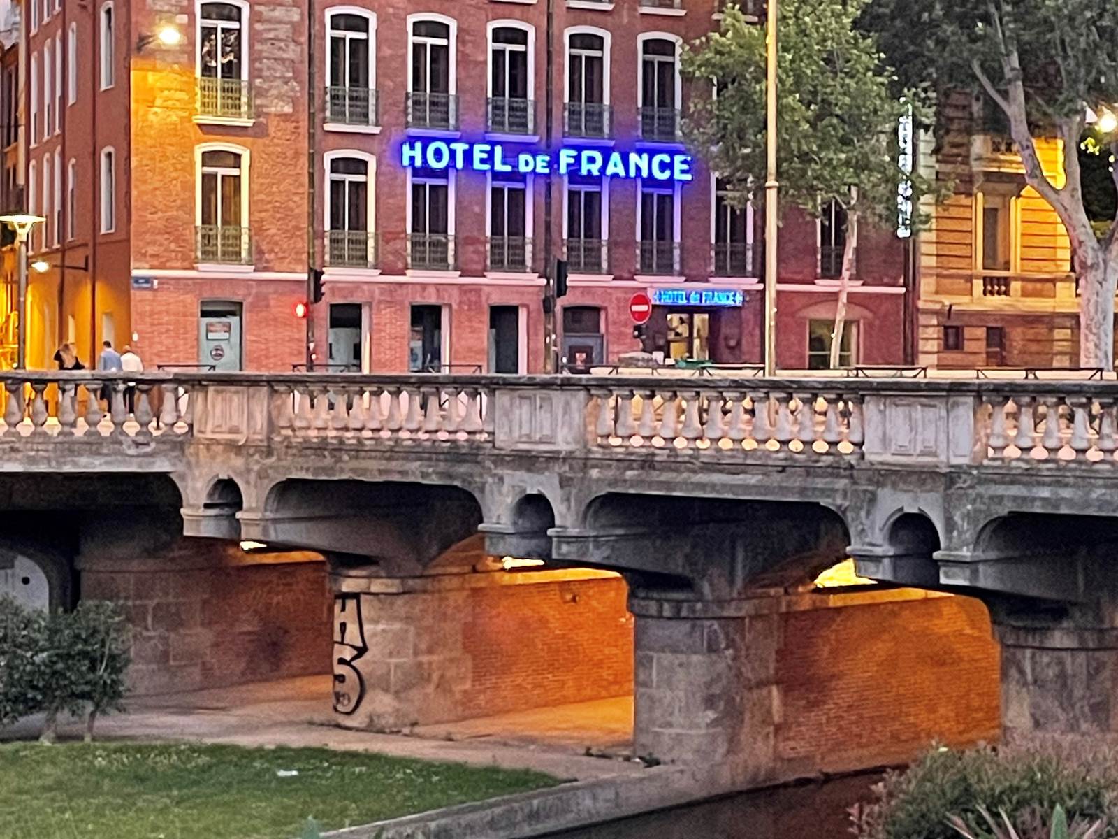 façadenuit1-carousel