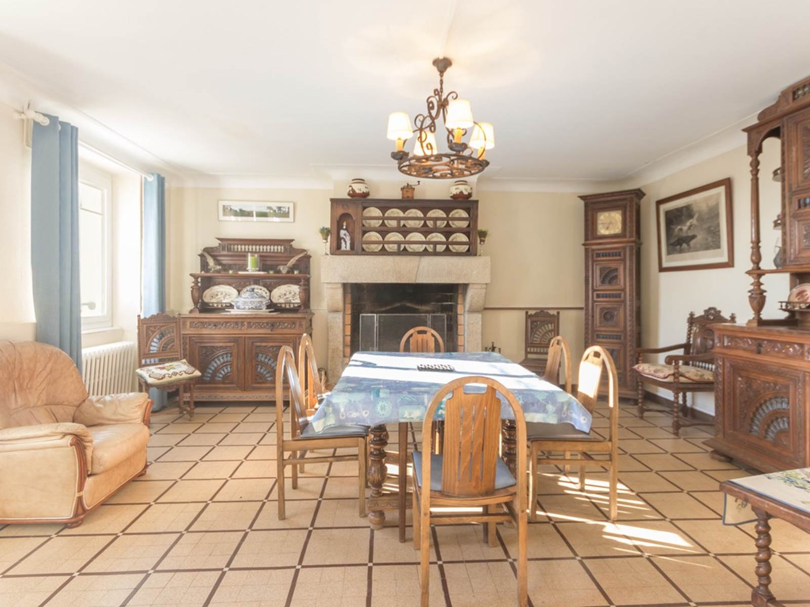 salle à manger du gite 6 personnes