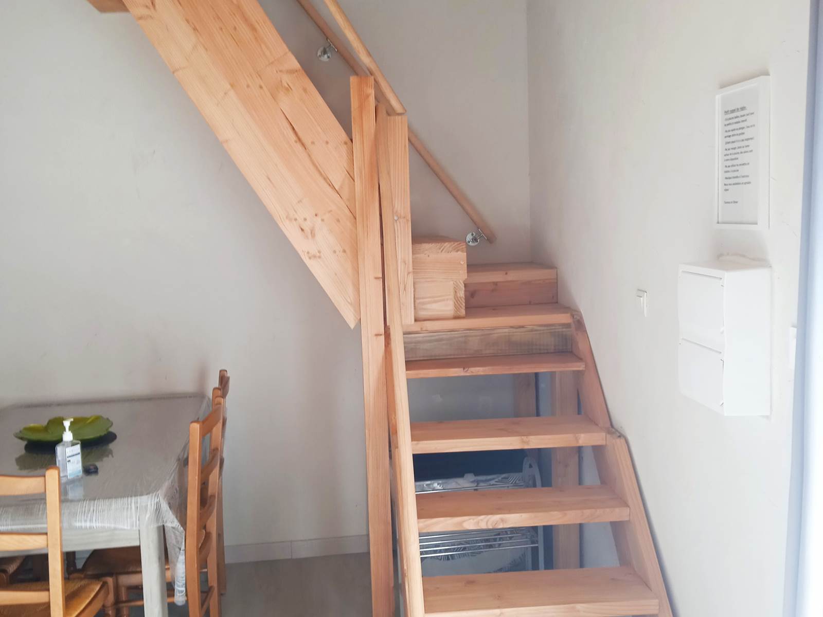 escalier gite 1