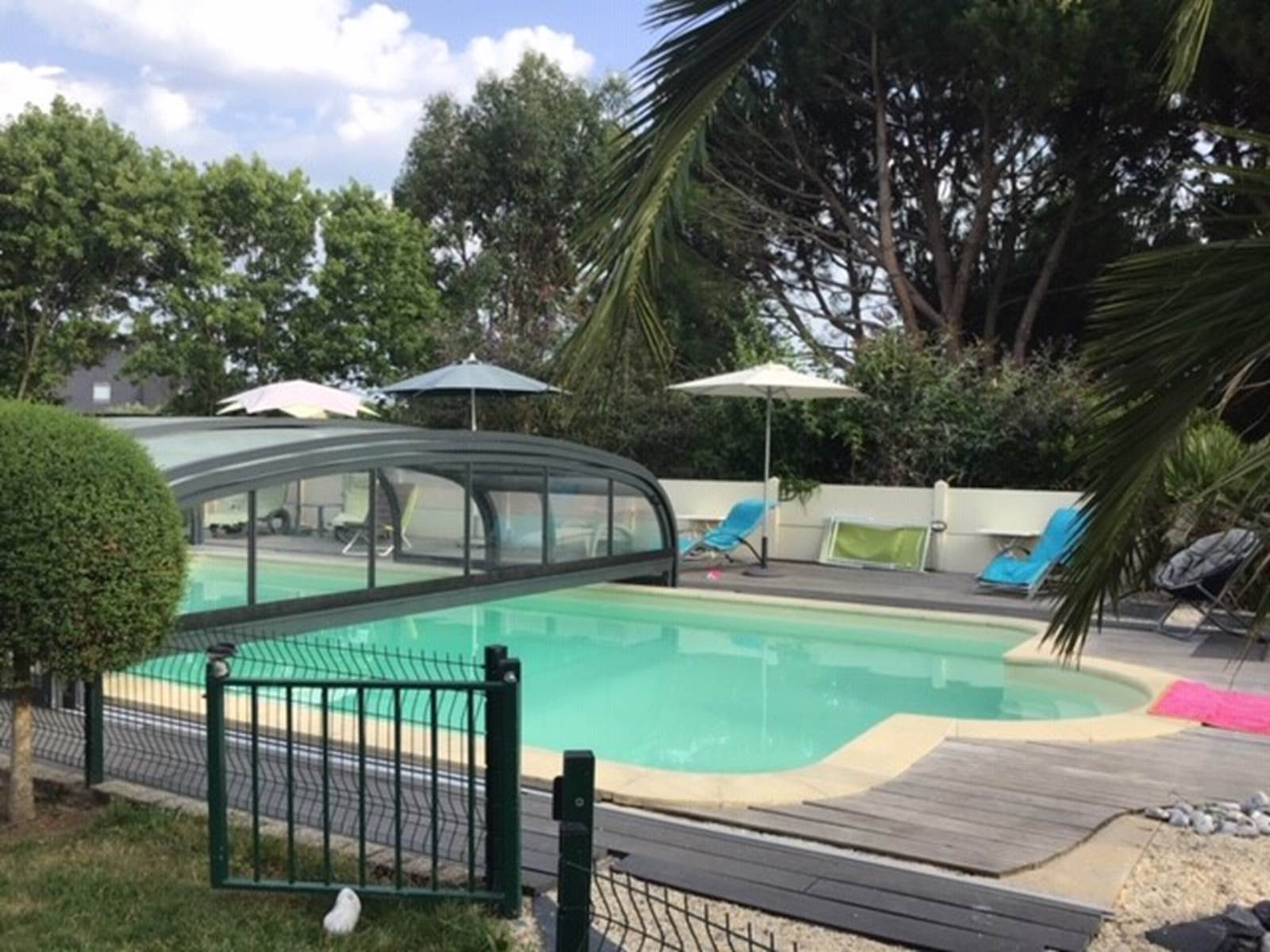 piscine couverte chauffée mi avril fin septembre-carousel