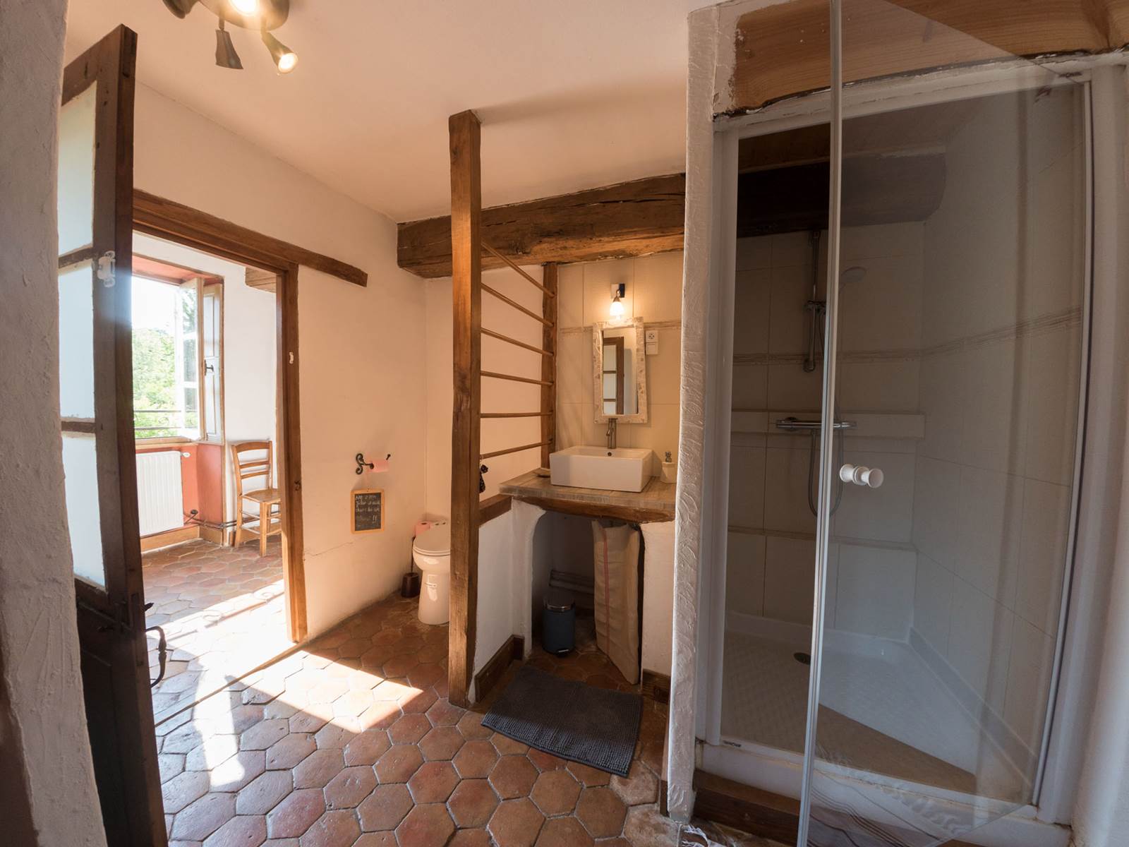 Sdb Tomettes B&B Esprit d'un Moment a` Nolay-carousel