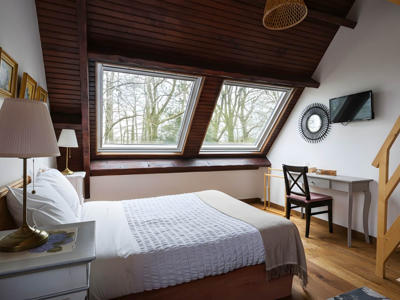 Chambre-Hortensias-bed-and-breakfast-saultchevreuil-villedieu