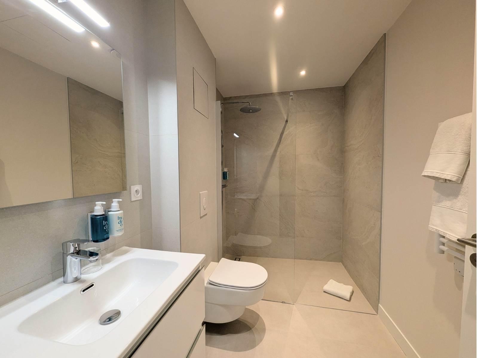 MH Hôtel & Spa_ Essentielle_Salle de Douche