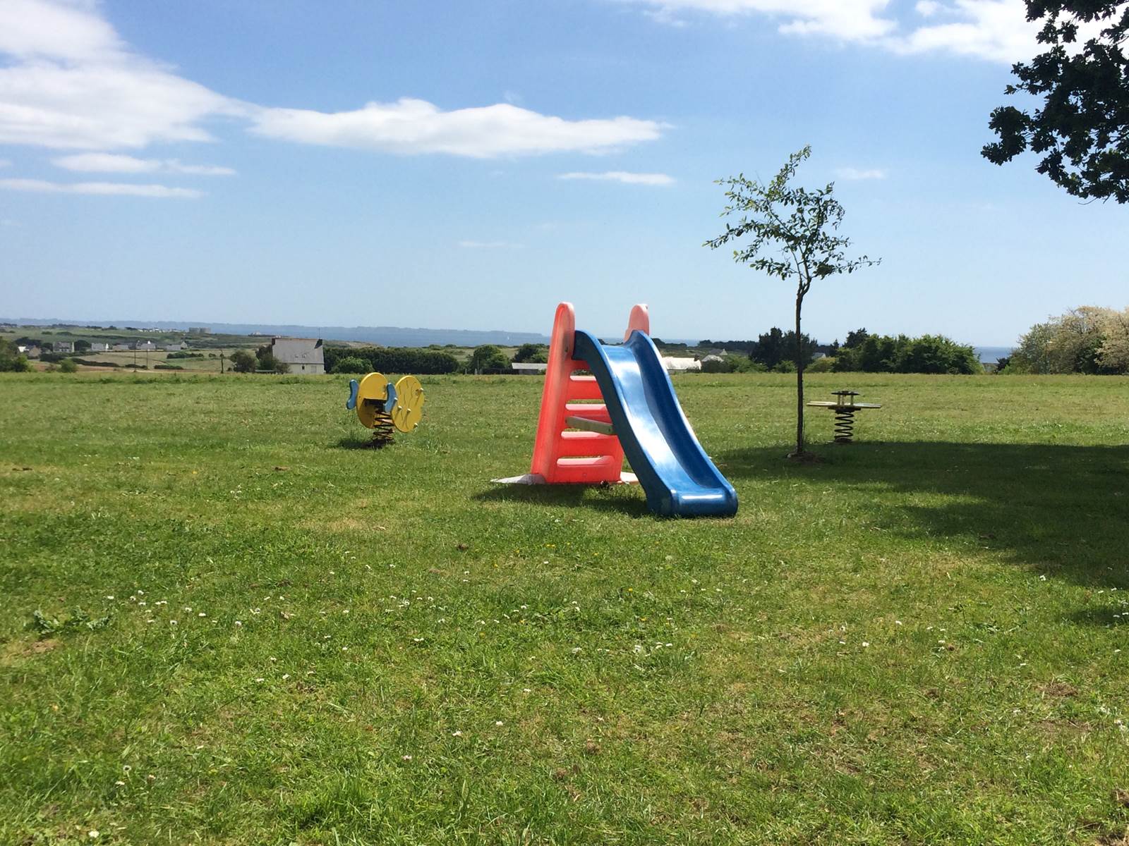aire de jeux aux logis de Kerdrien
