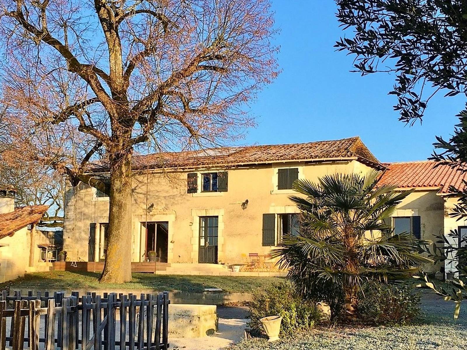 facade hiver c2-carousel