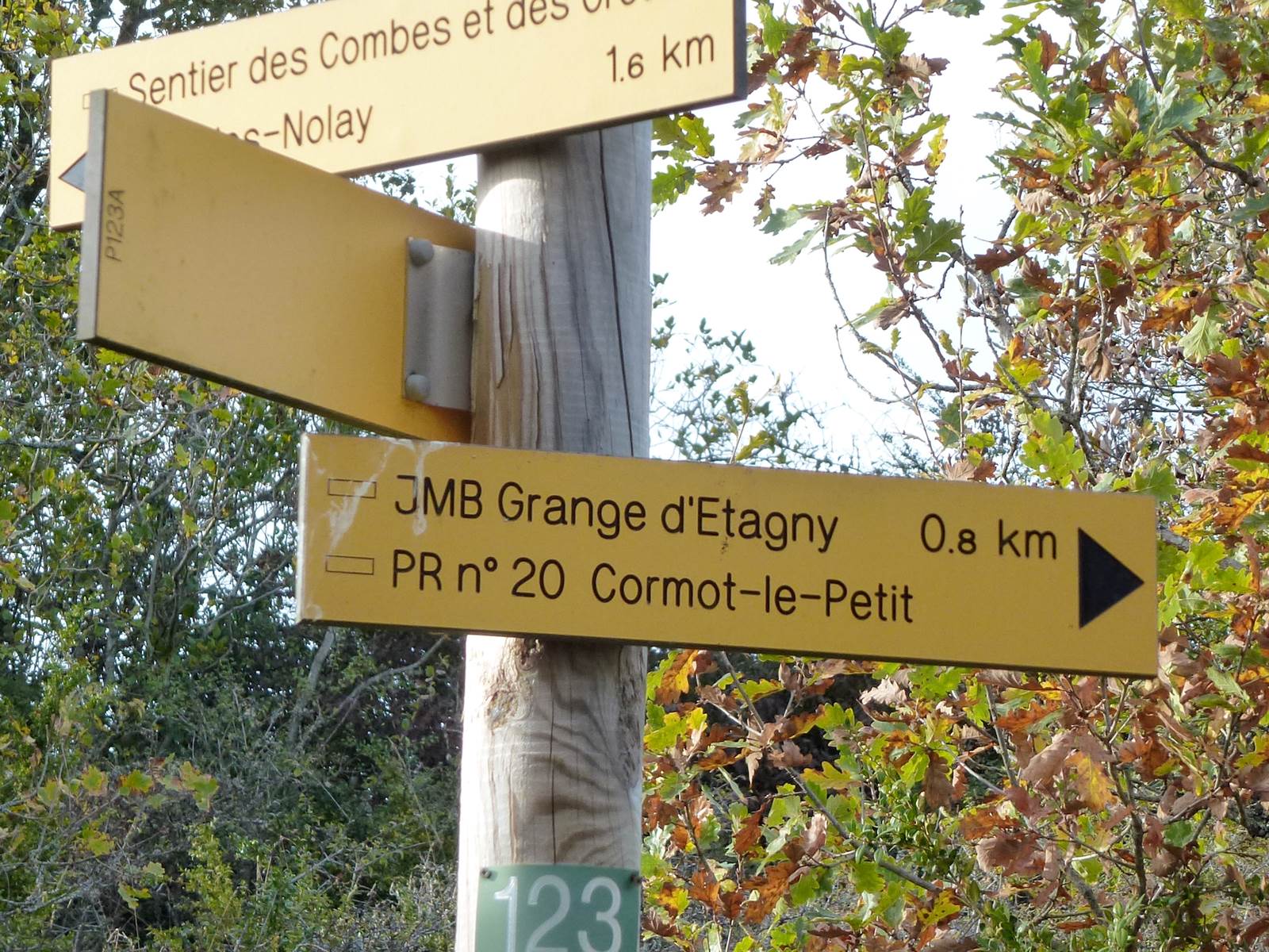 randonne´es Nolay, proche Beaune-carousel