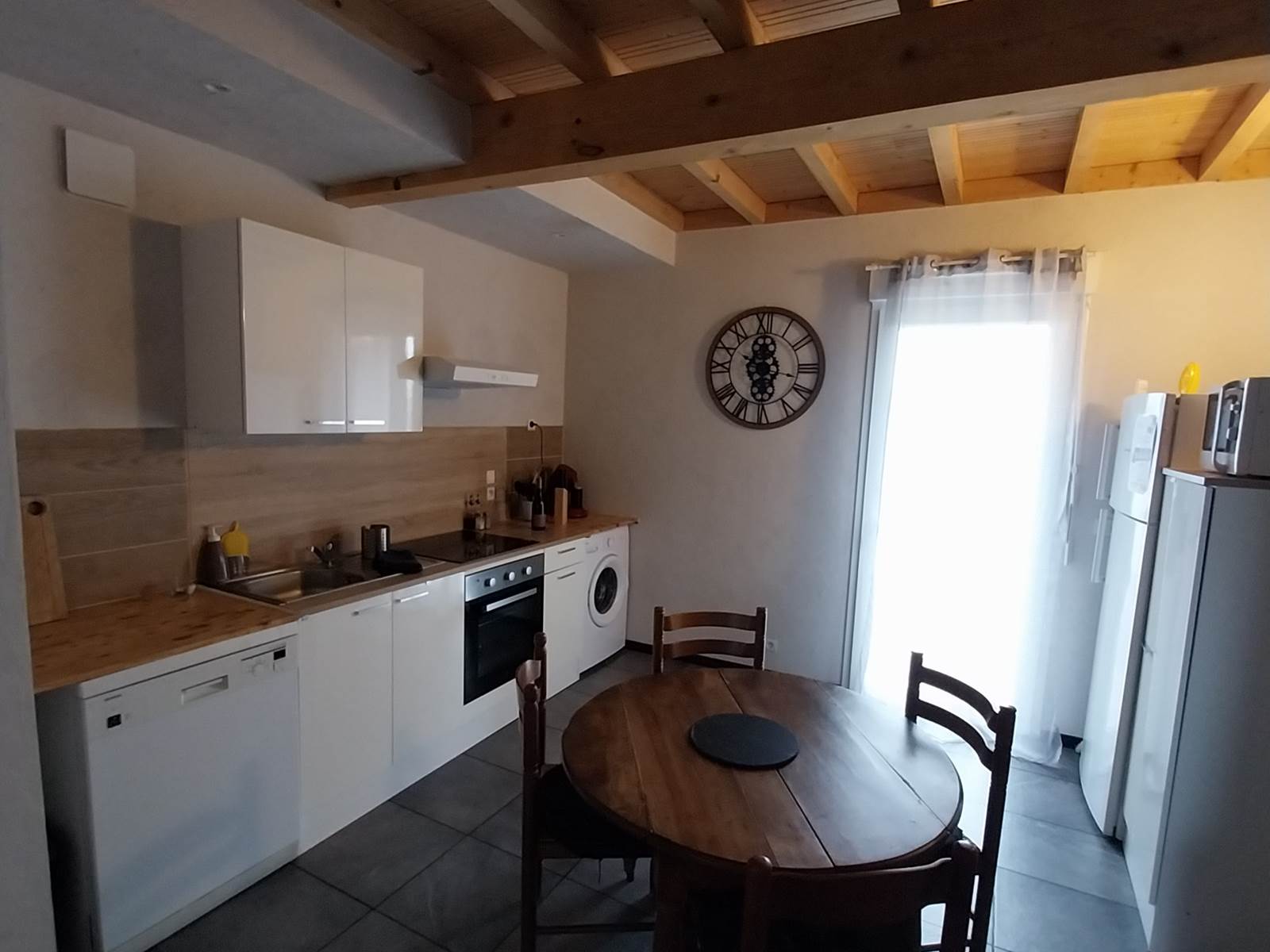 cuisine ,pendule gite 2