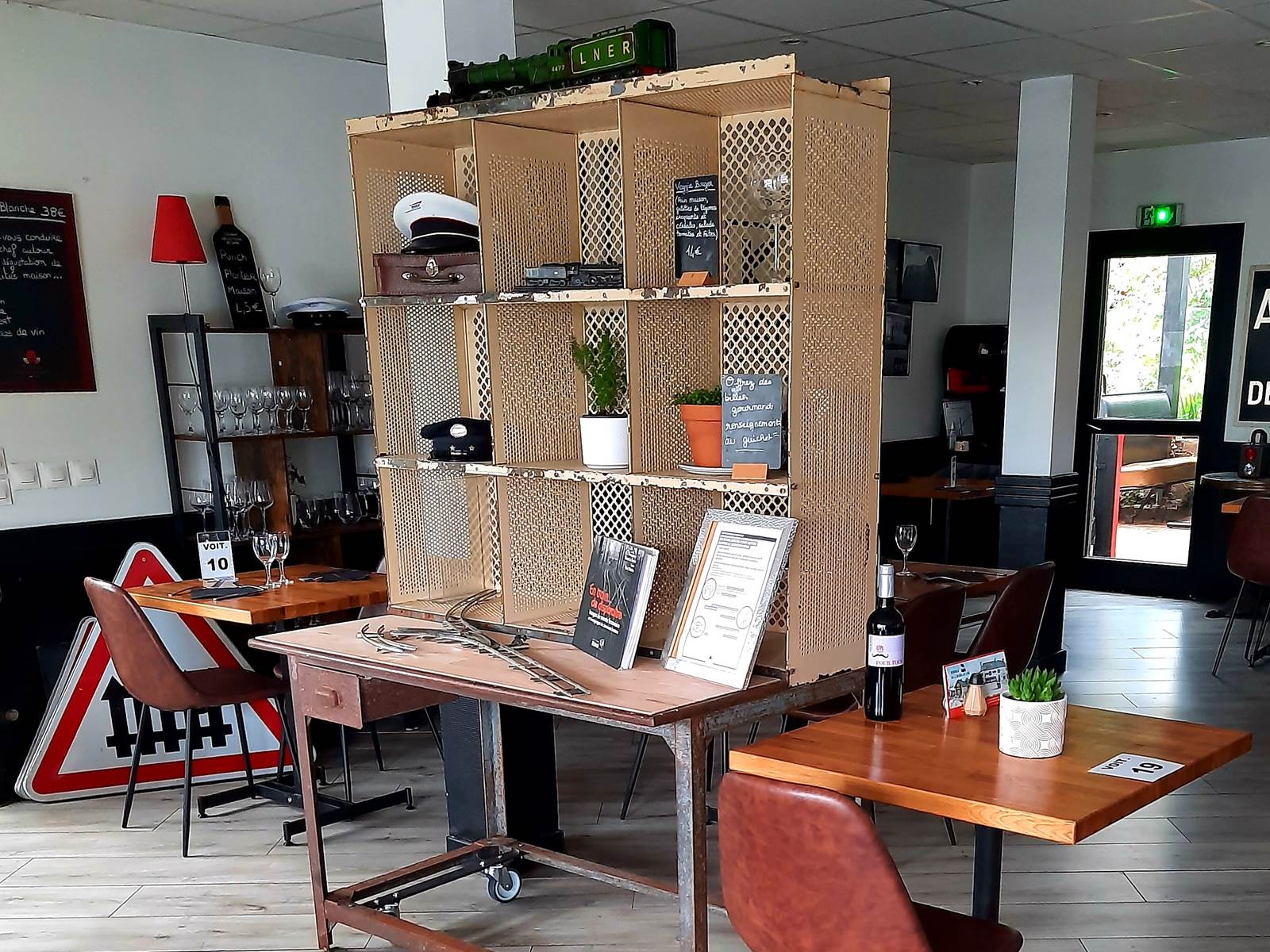 salle buffet de la gare