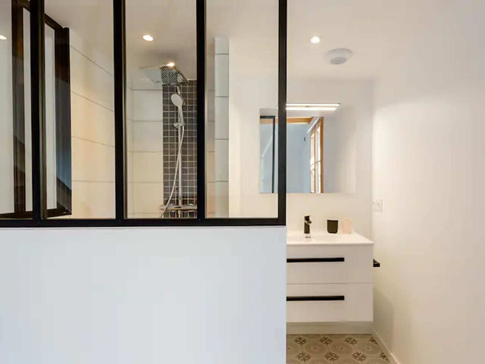 16--Le duplex vue Lac et montagnes-DOUCHE CHAMBRE PARENTALE 1