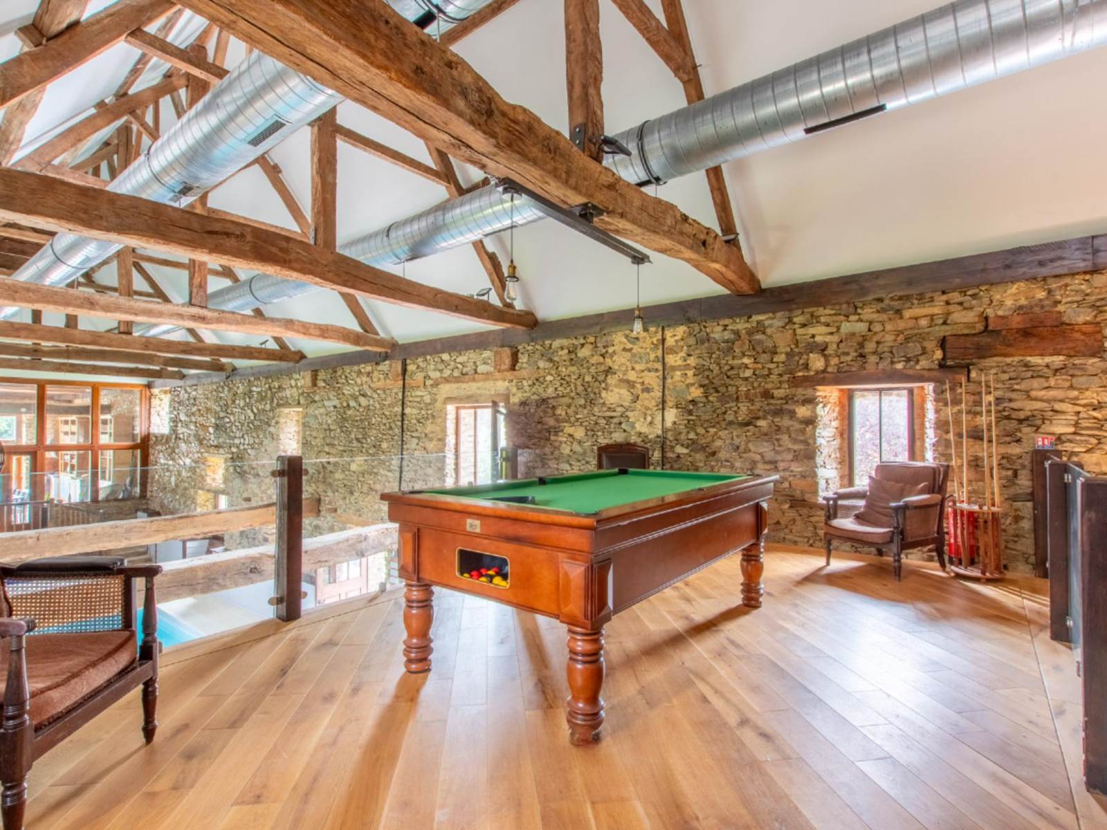 Espace jeux, véritable billard anglais