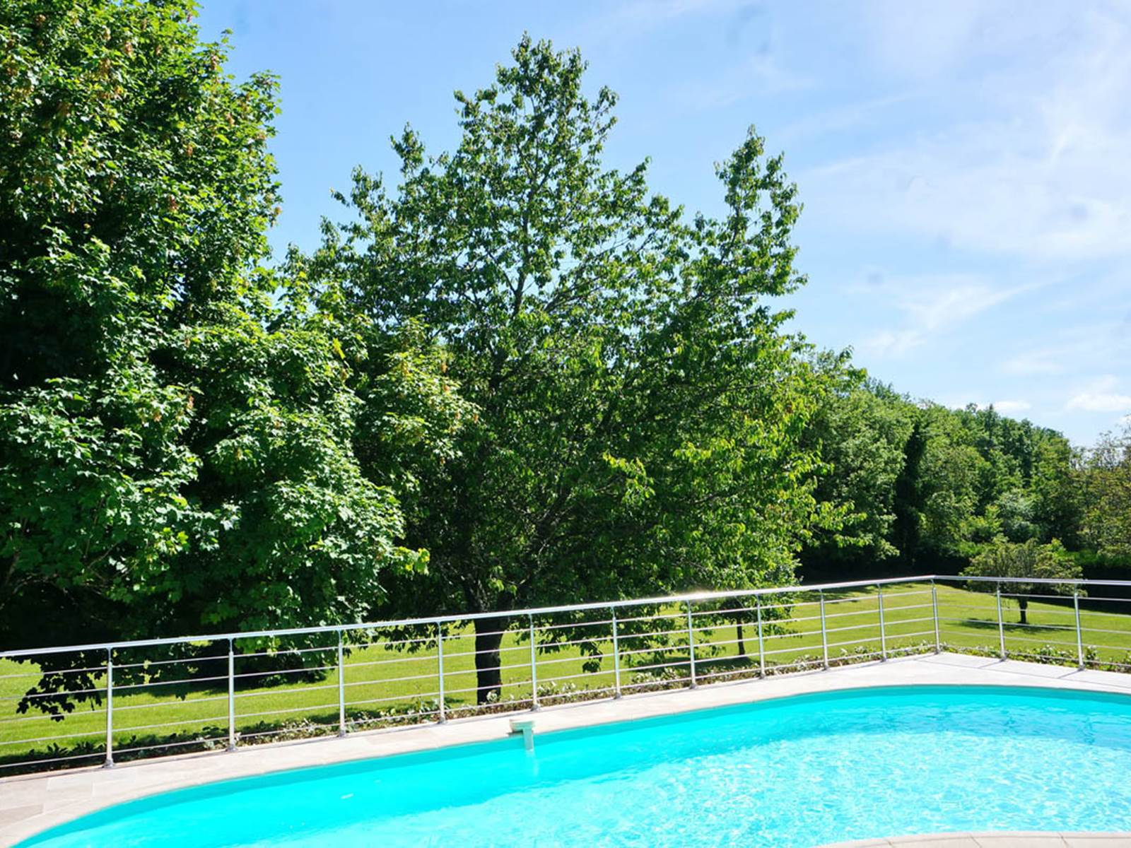 Piscine chambres d'hôtes Les Feuillantines dordogne périgord-carousel