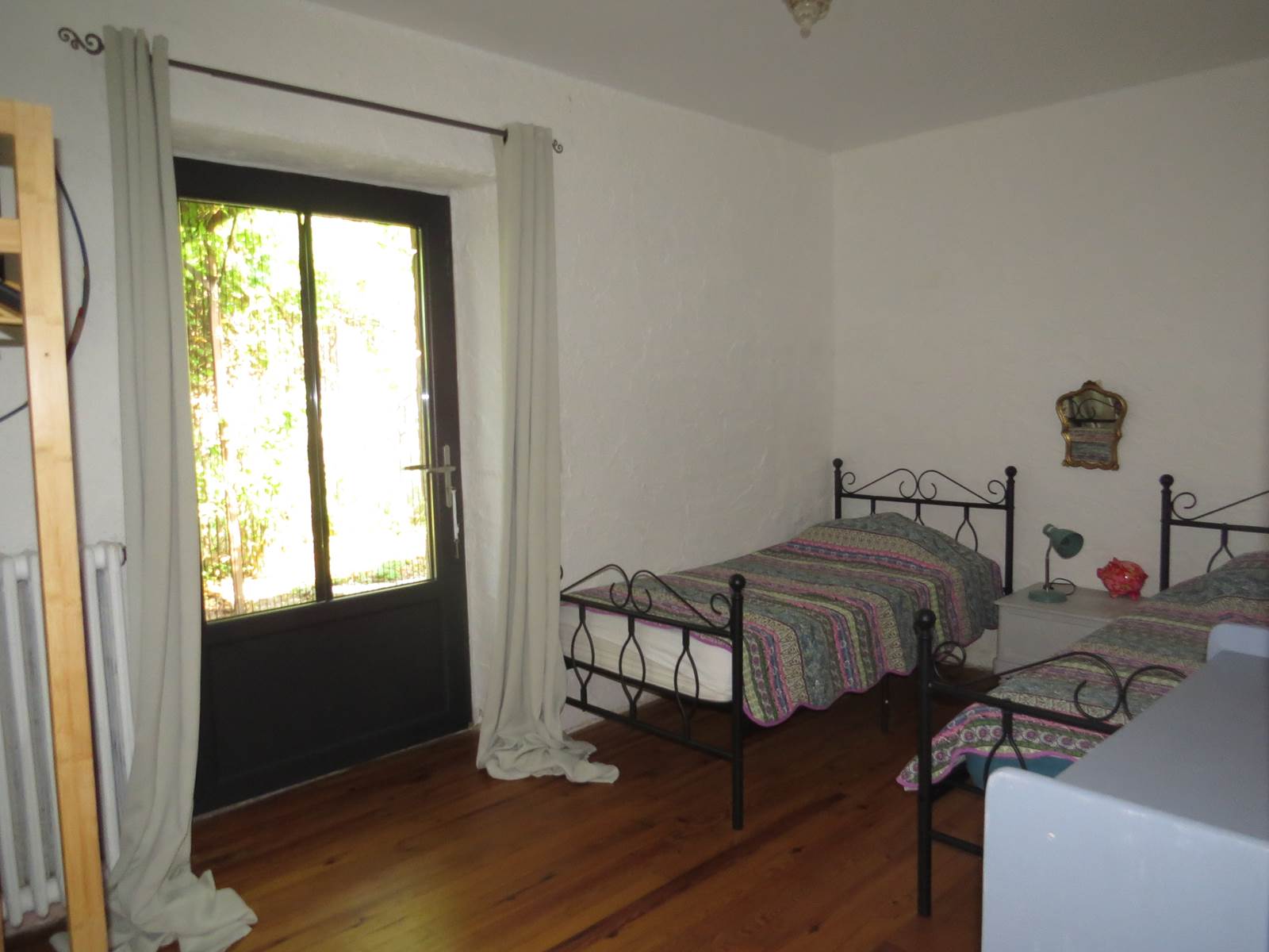 Chambre 4 avec 2 lits simples