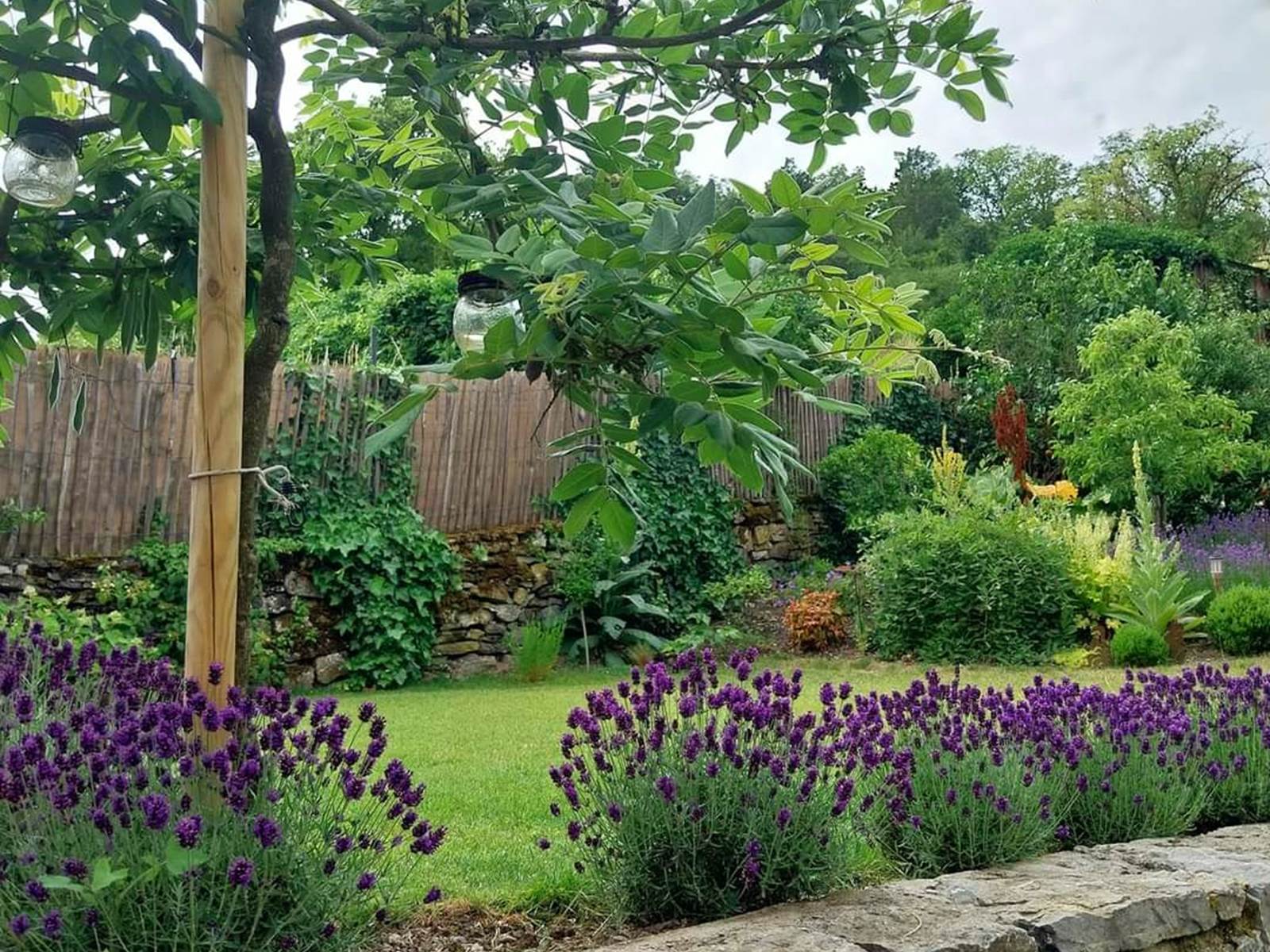 Côté jardin-carousel