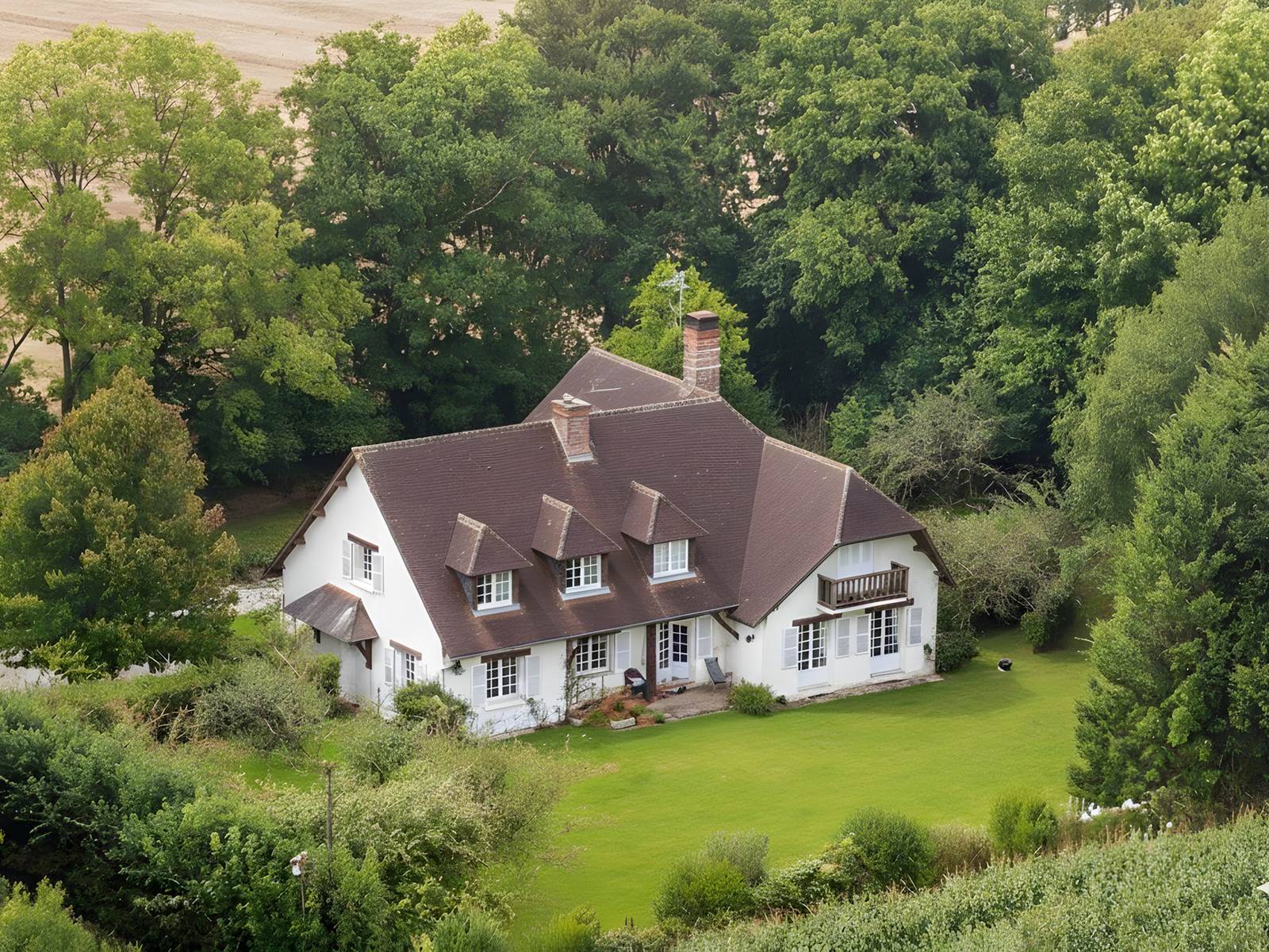 photo-aérienne-clients-bed-and-breakfast-saultchevreuil-villedieu