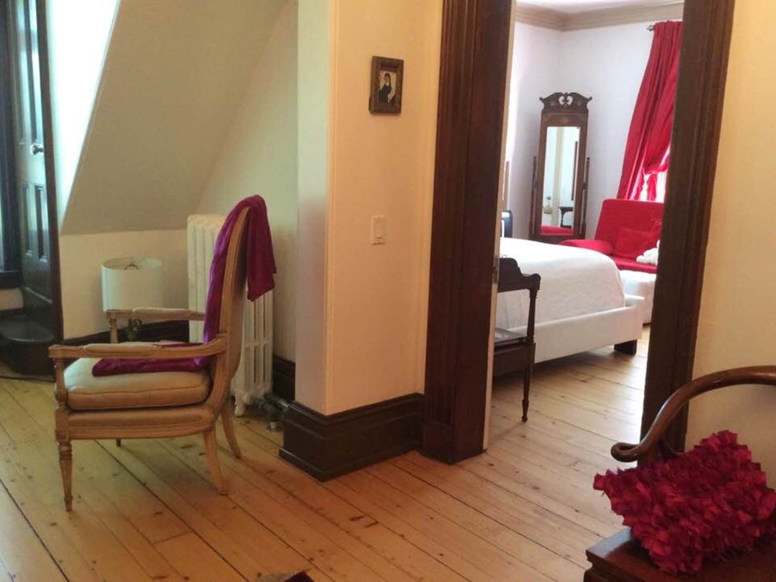 Accès aux chambres et son coin café-carousel