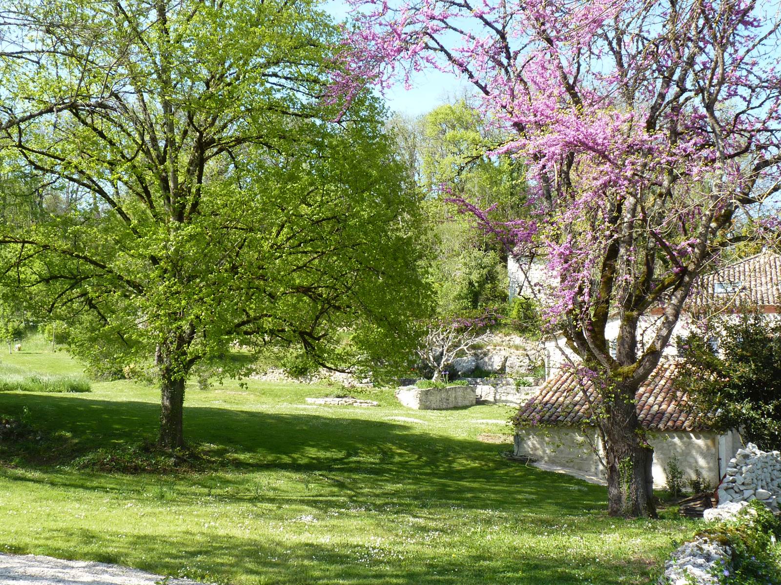 La Bergerie côté jardin-carousel