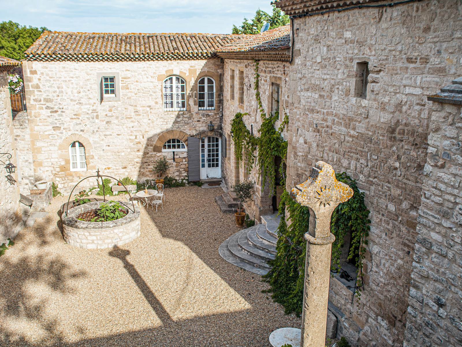 Prieuré Notre-Dame de Conil - ROGNES - FRANCE