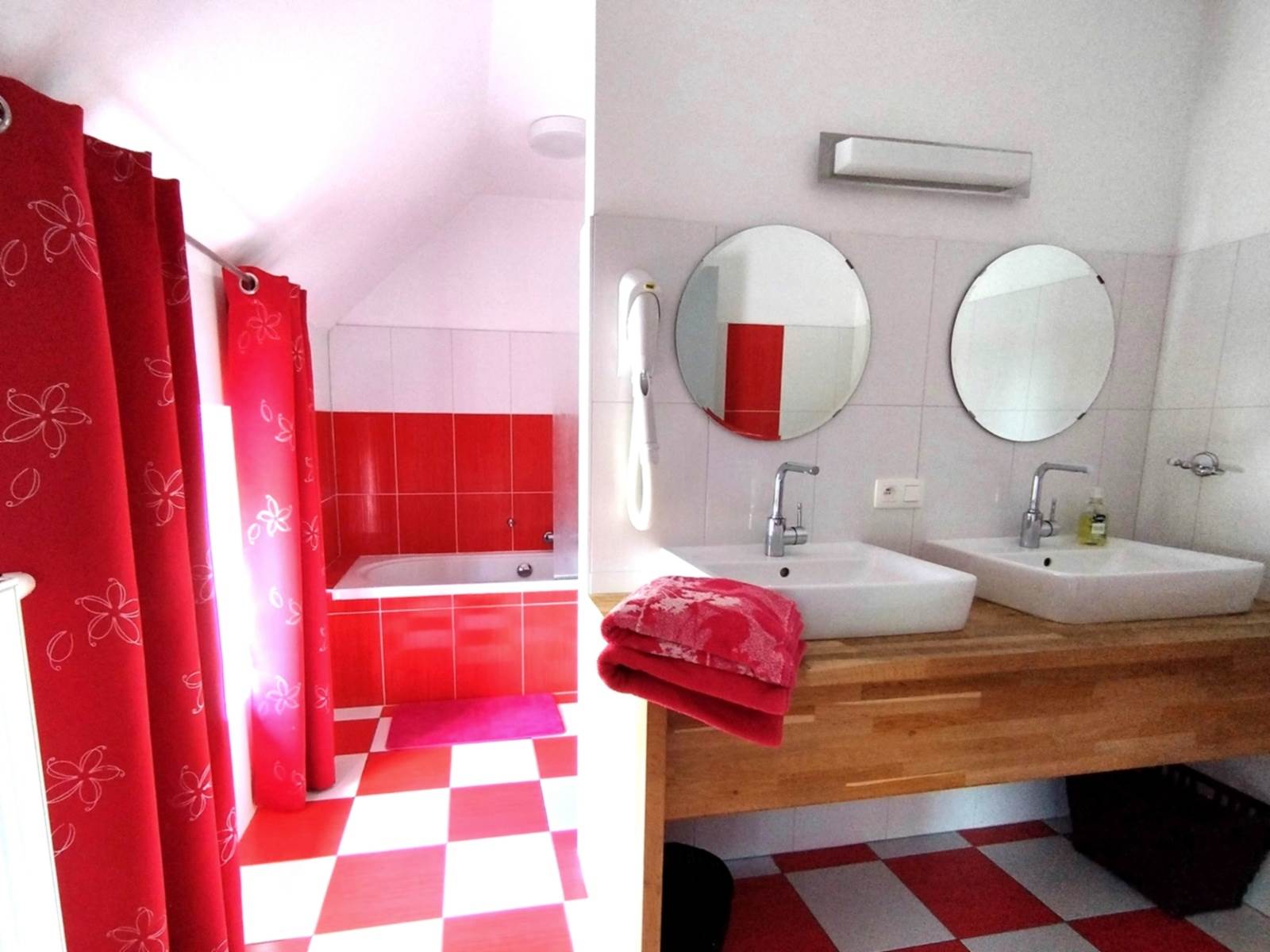 Sa salle de bain aux couleurs assorties