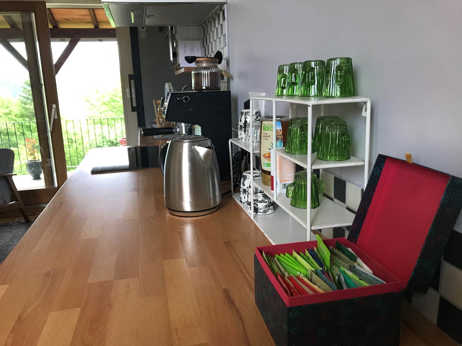 café, thé, tisanes en libre service à la cuisine