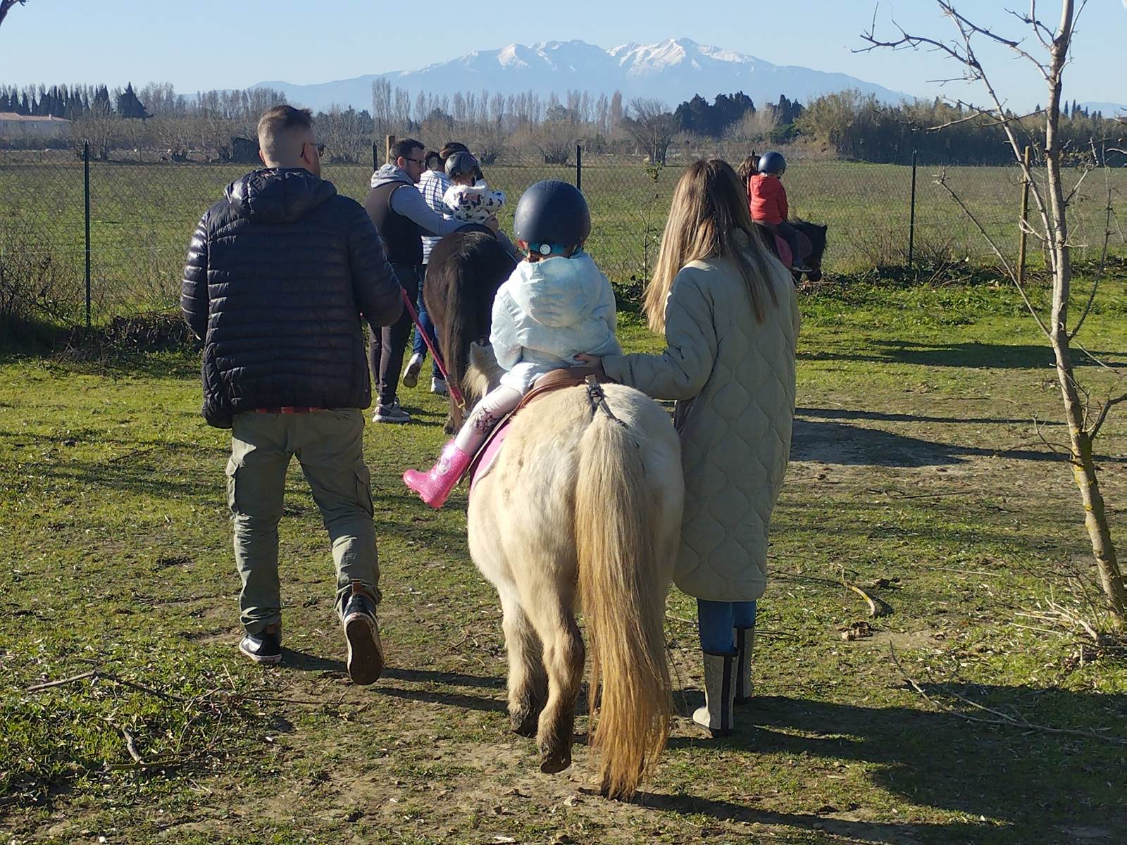balade à poney Pyrénées-Orientales  promenade poney 66  activité enfant Pyrénées-Orientales  poney club 66  centre équestre Pyrénées-Orientales  balade à cheval 66  activité famille Pyrénées-Orientales  équitation enfant 66  balade à poney près de Perpignan  balade à poney bompas, claira, toreilles, barcares, canet en roussillon, sainte marie, Thuir, Pézilla, elne, cabestany, rivesaltes, saint estève-galerie