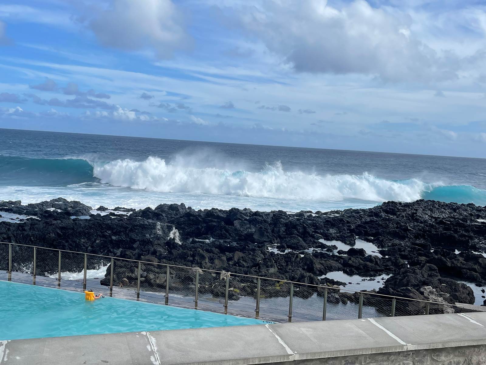 chambre-proche-piscine-du-baril