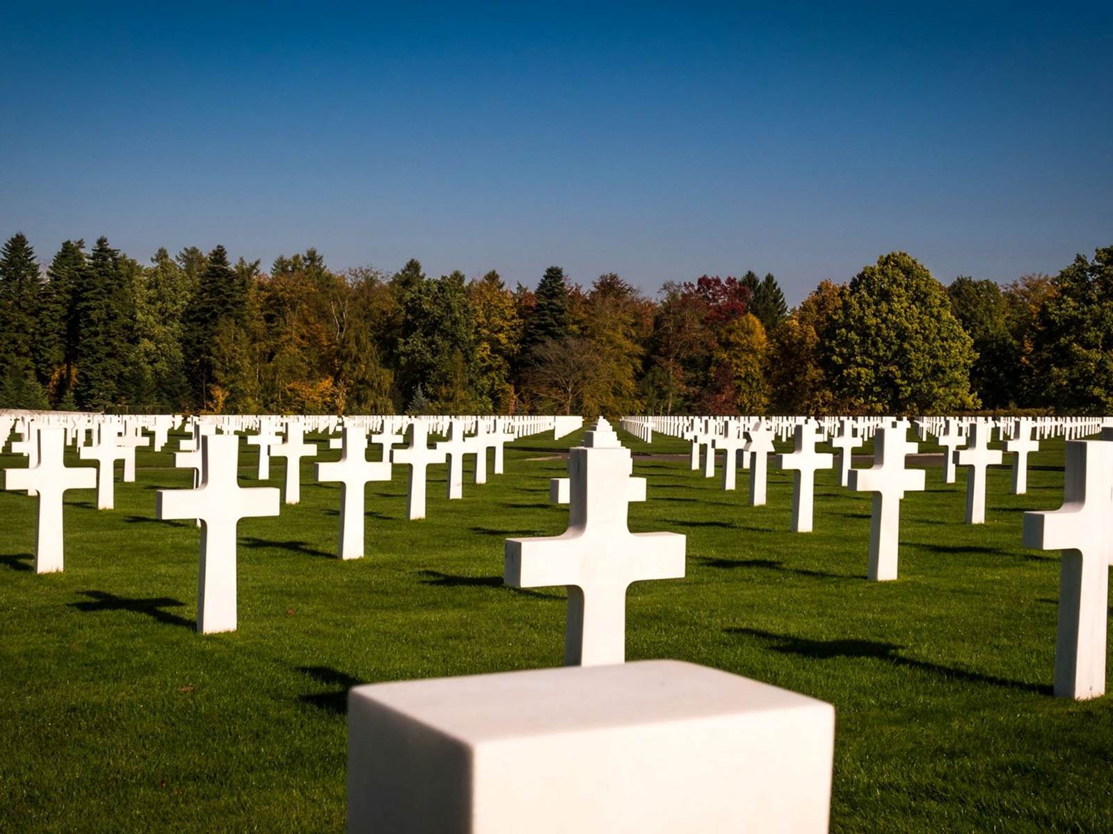 Cimetière Américain de Neuville en Condroz