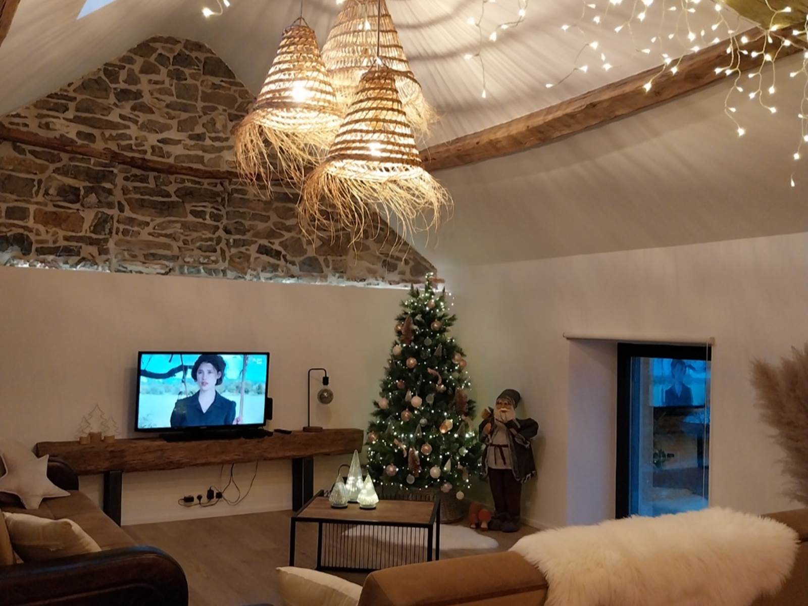 Screenshot_20250729_150401_Gallery-carousel