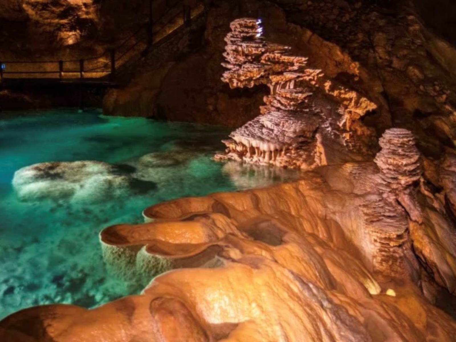 gouffre de Padirac, proche les gites de fred-carousel