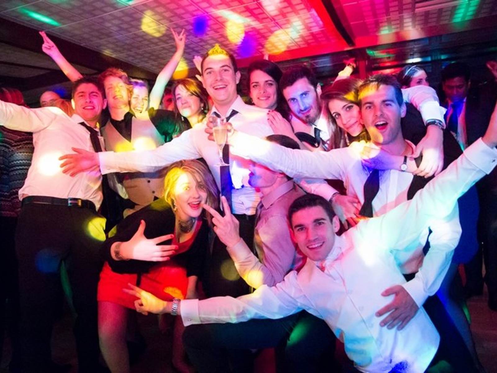 fete_gite_de_groupe_sarthe_hameau_des_deux_ailes