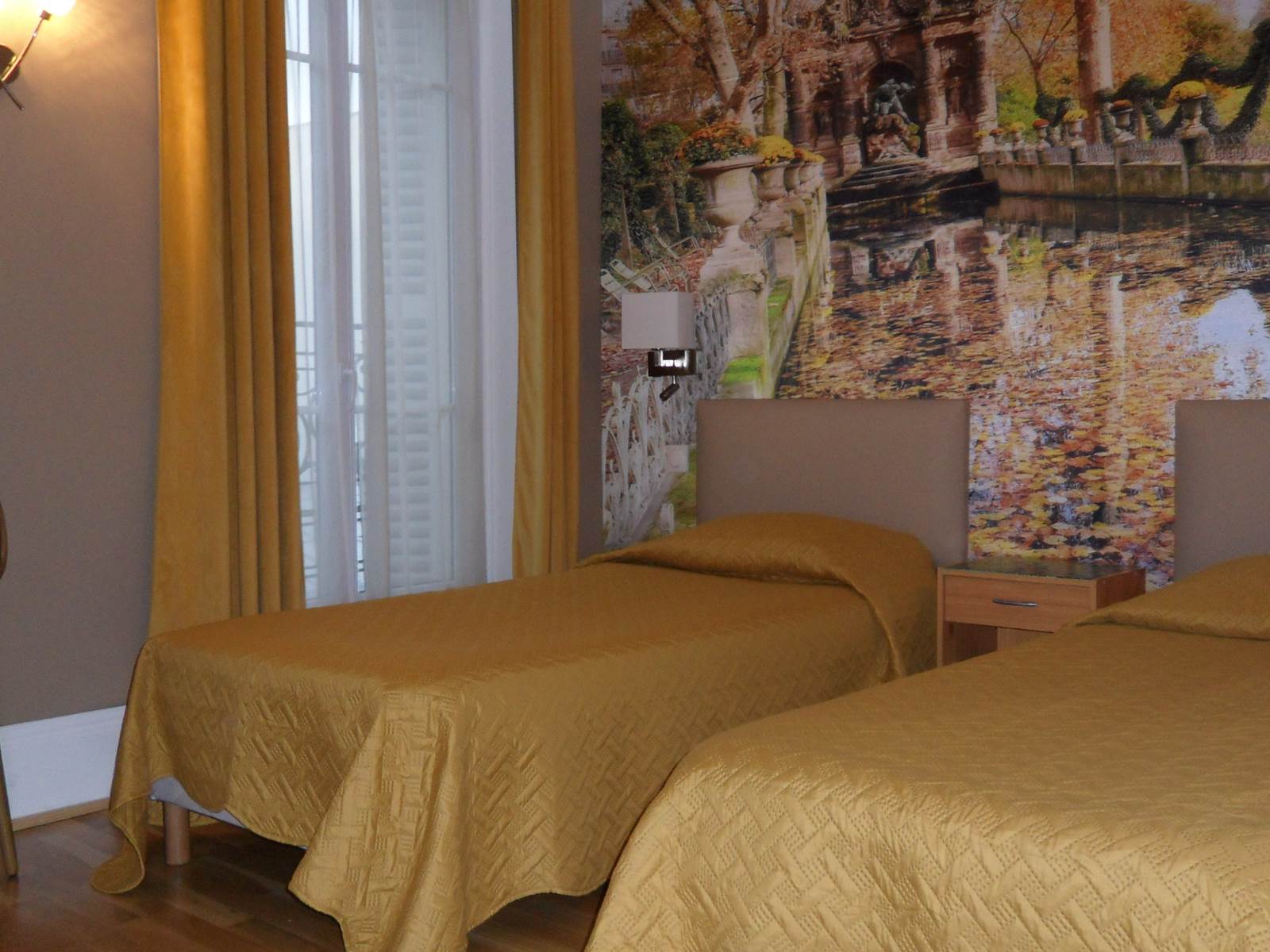 chambre 2 lits hotel jean bart paris