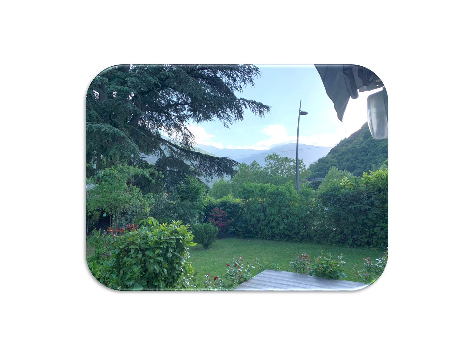 Terrasse vue montagne2 fond blanc