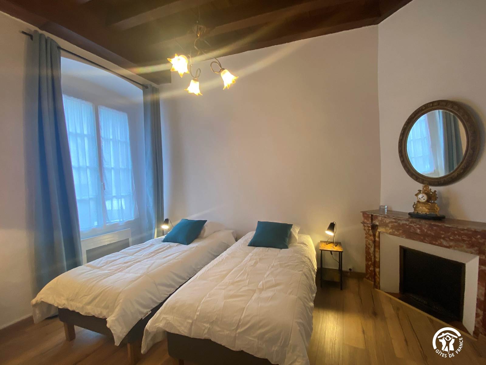 chambre 2 lits en 90 maison St Jacques