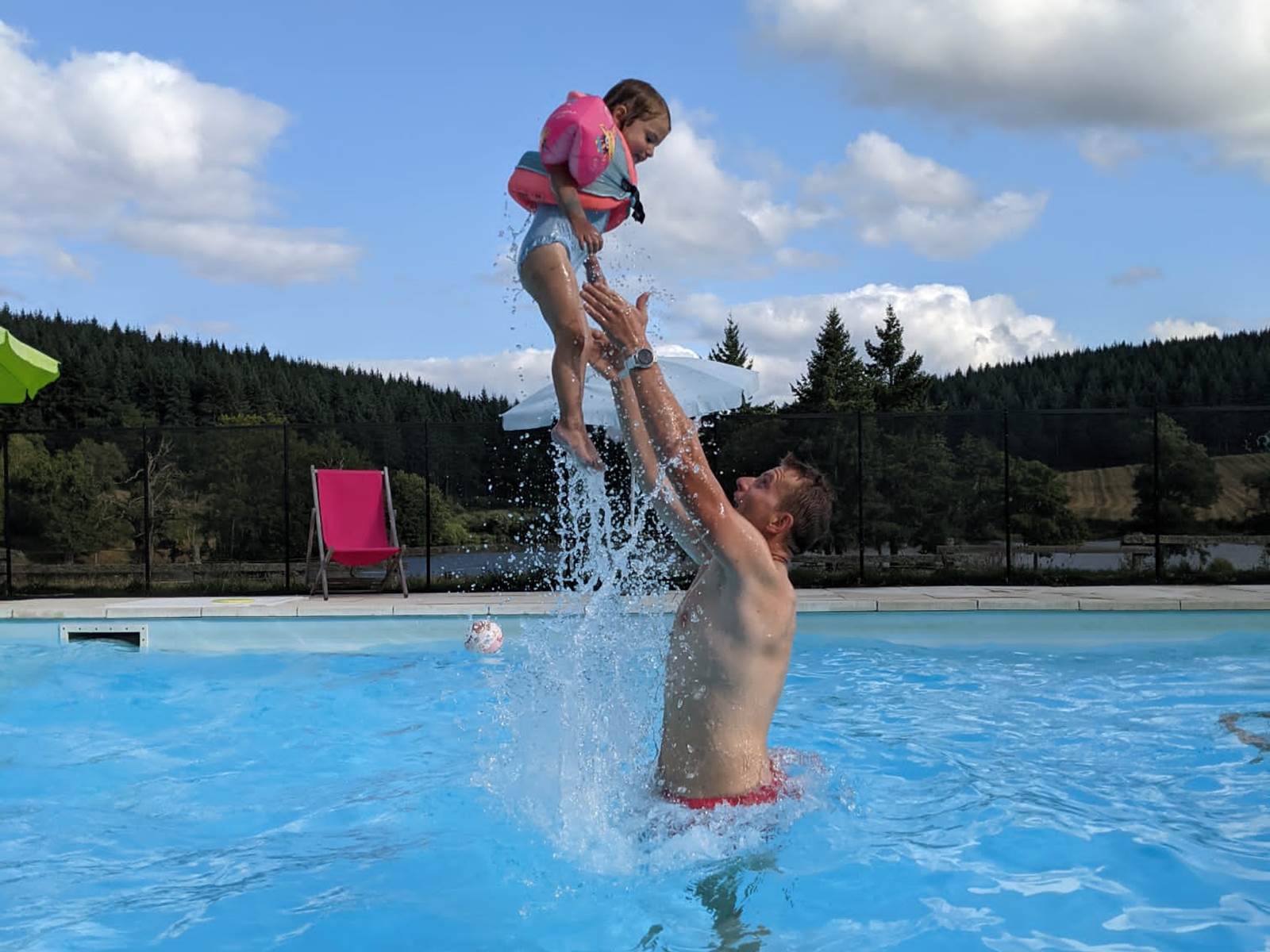 Piscine chauffée-carousel