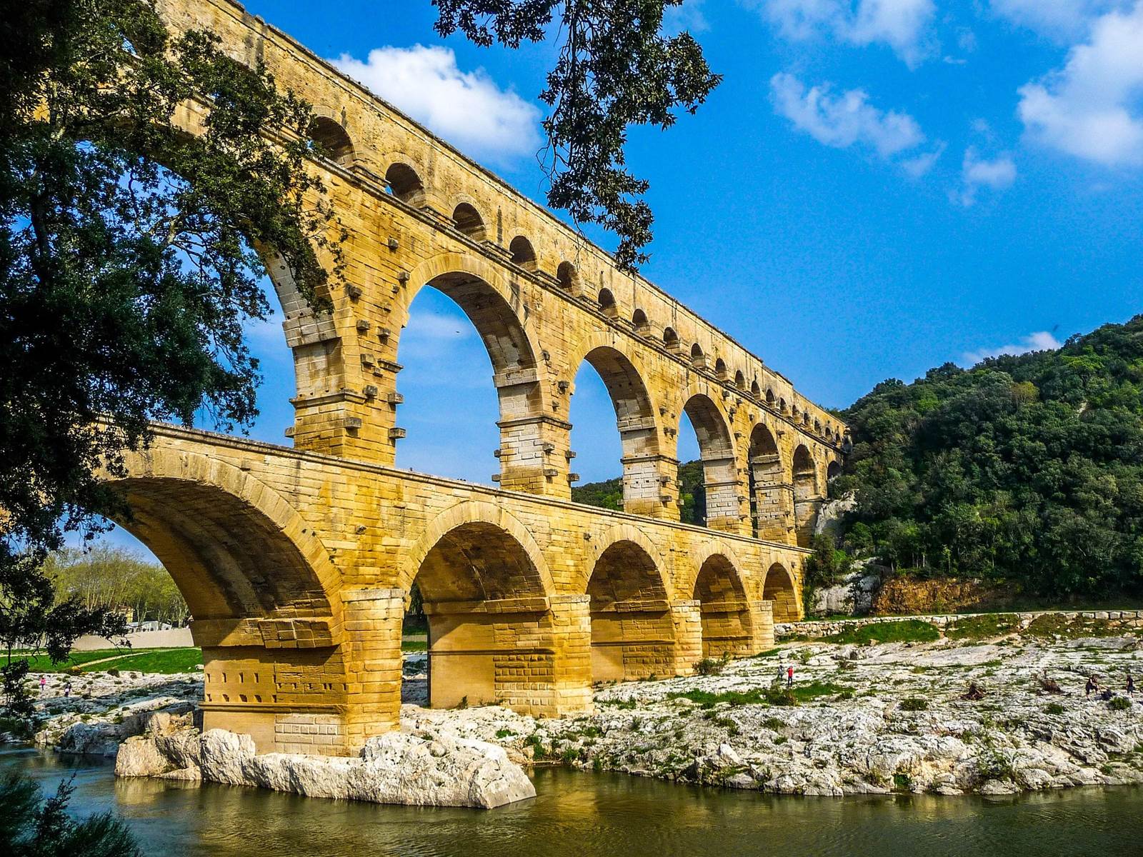 pont-du-gard-2493762_1920