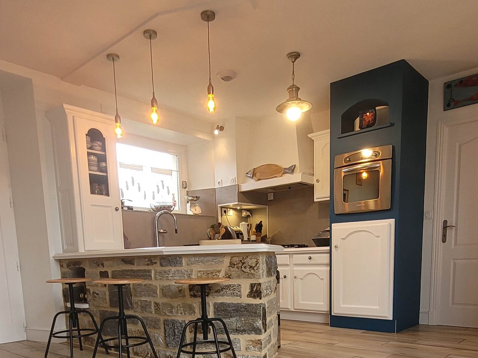 Cuisine et son comptoir-carousel